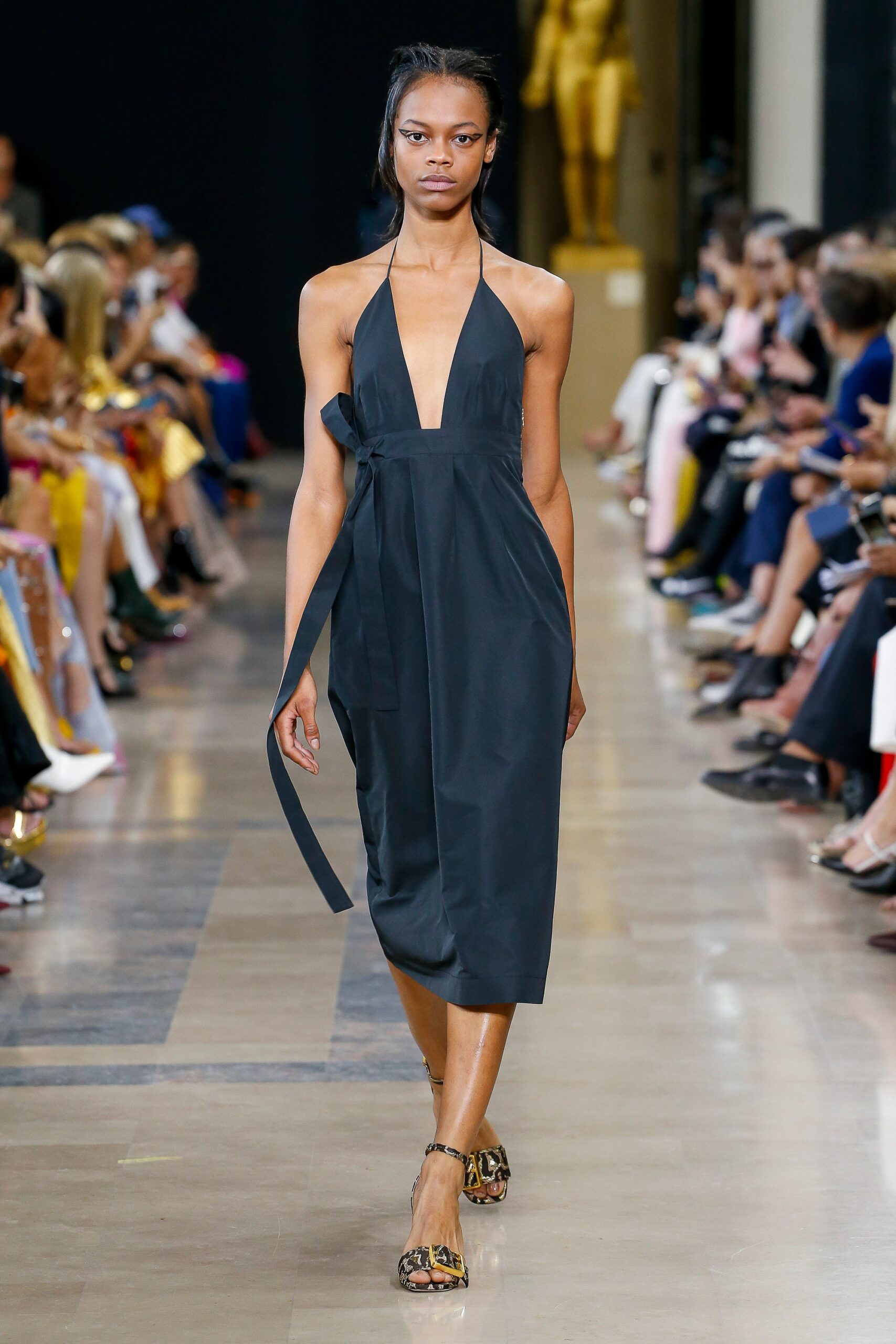 Rochas S/S 19 Look 22