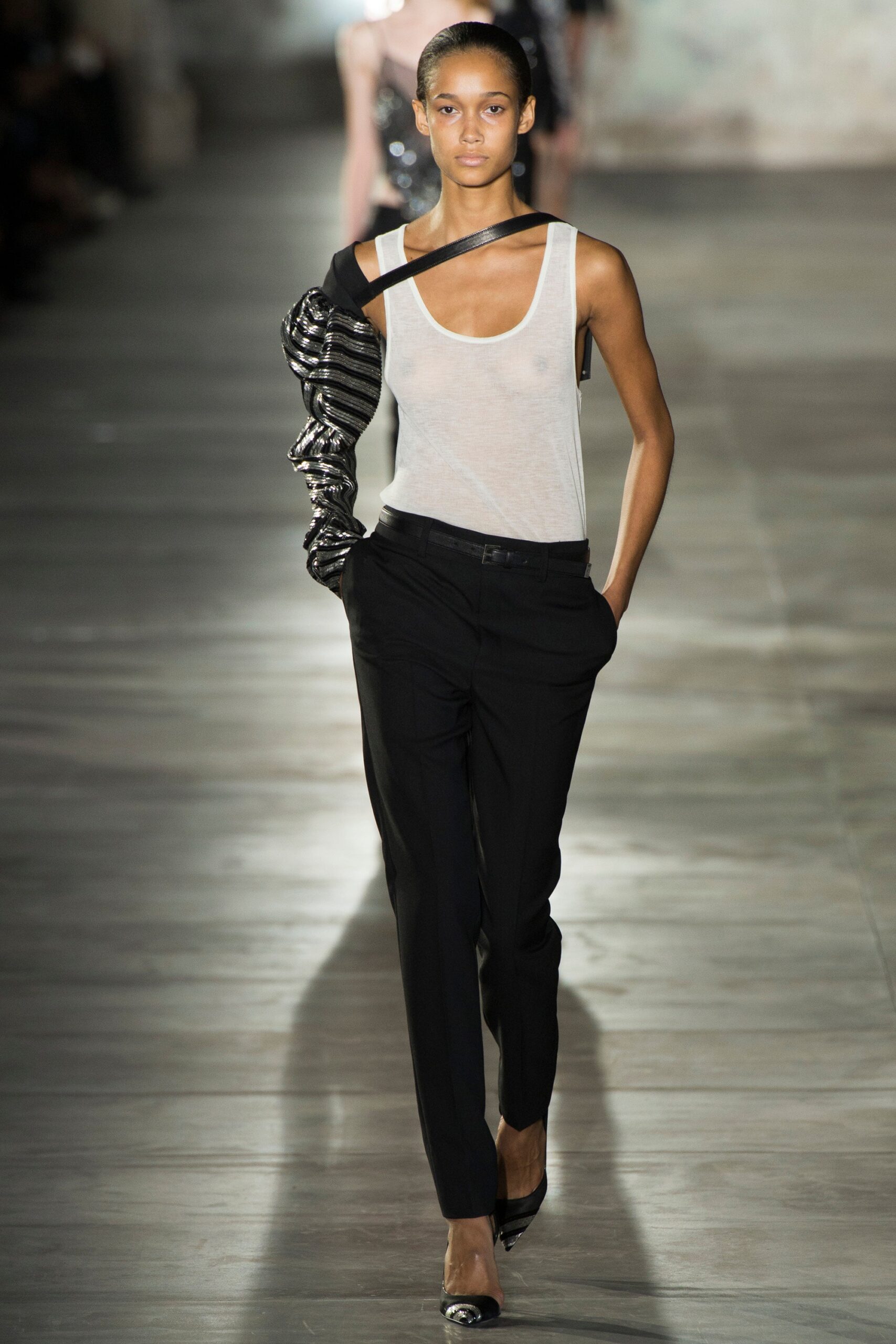 Saint Laurent S/S 17 Look 32