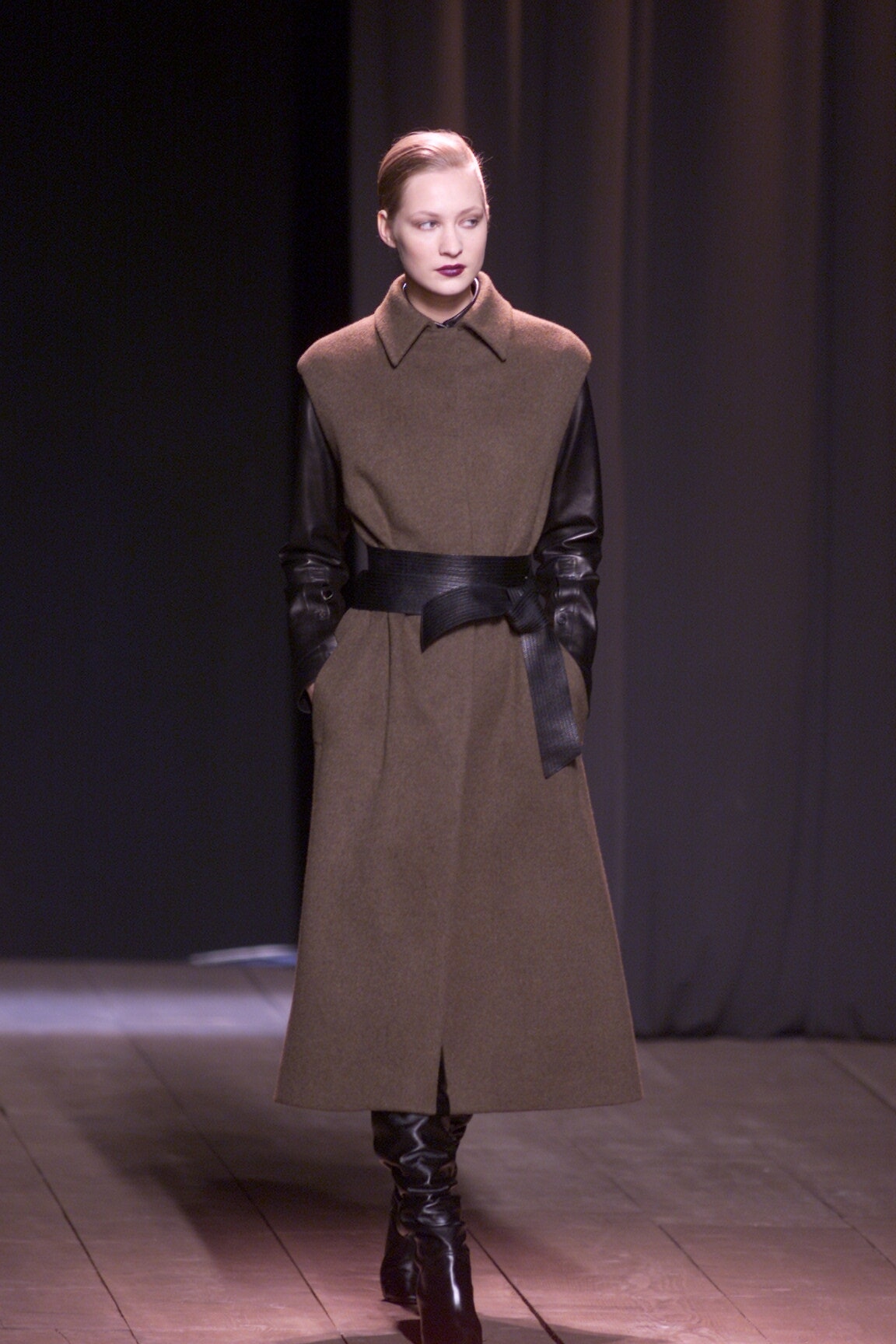 Saint Laurent F/W 00 Look 14