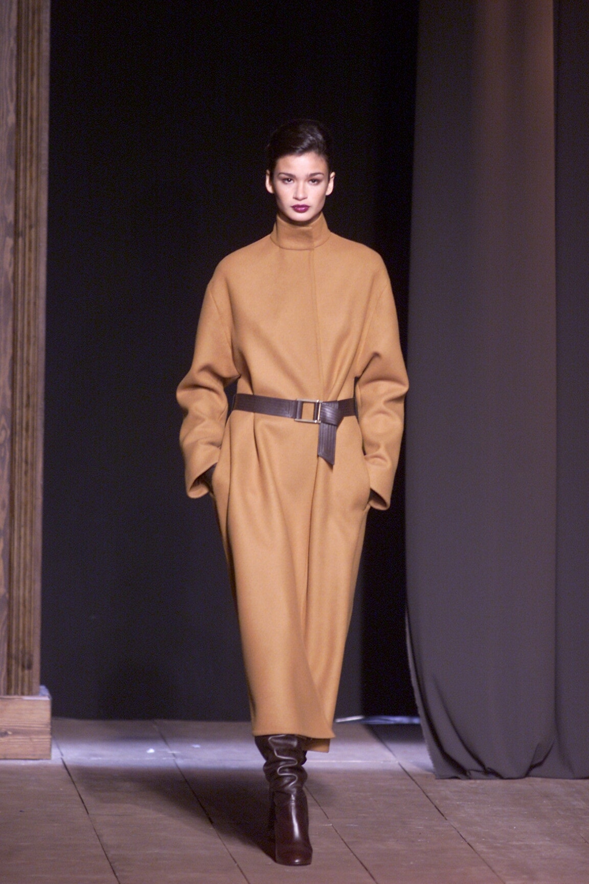 Saint Laurent F/W 00 Look 21