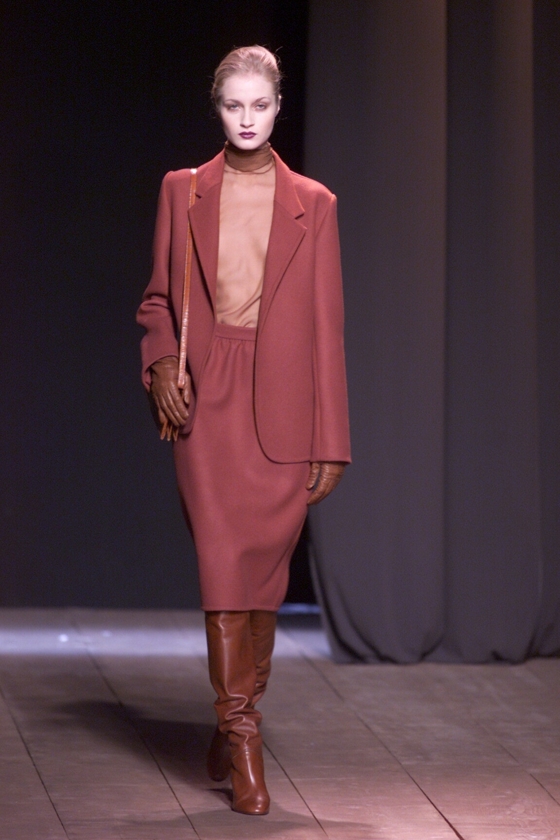 Saint Laurent F/W 00 Look 24