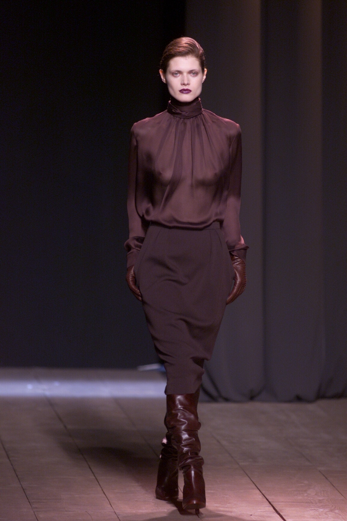 Saint Laurent F/W 00 Look 25
