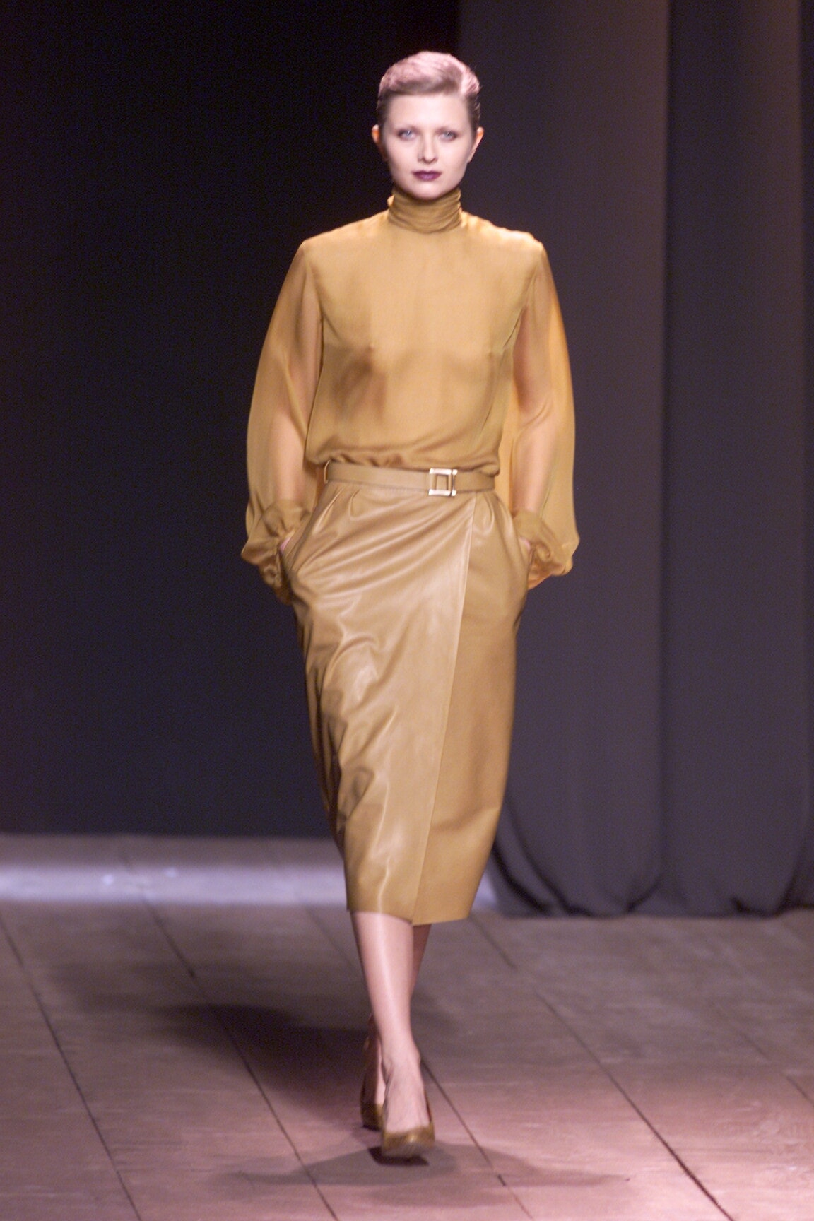 Saint Laurent F/W 00 Look 27