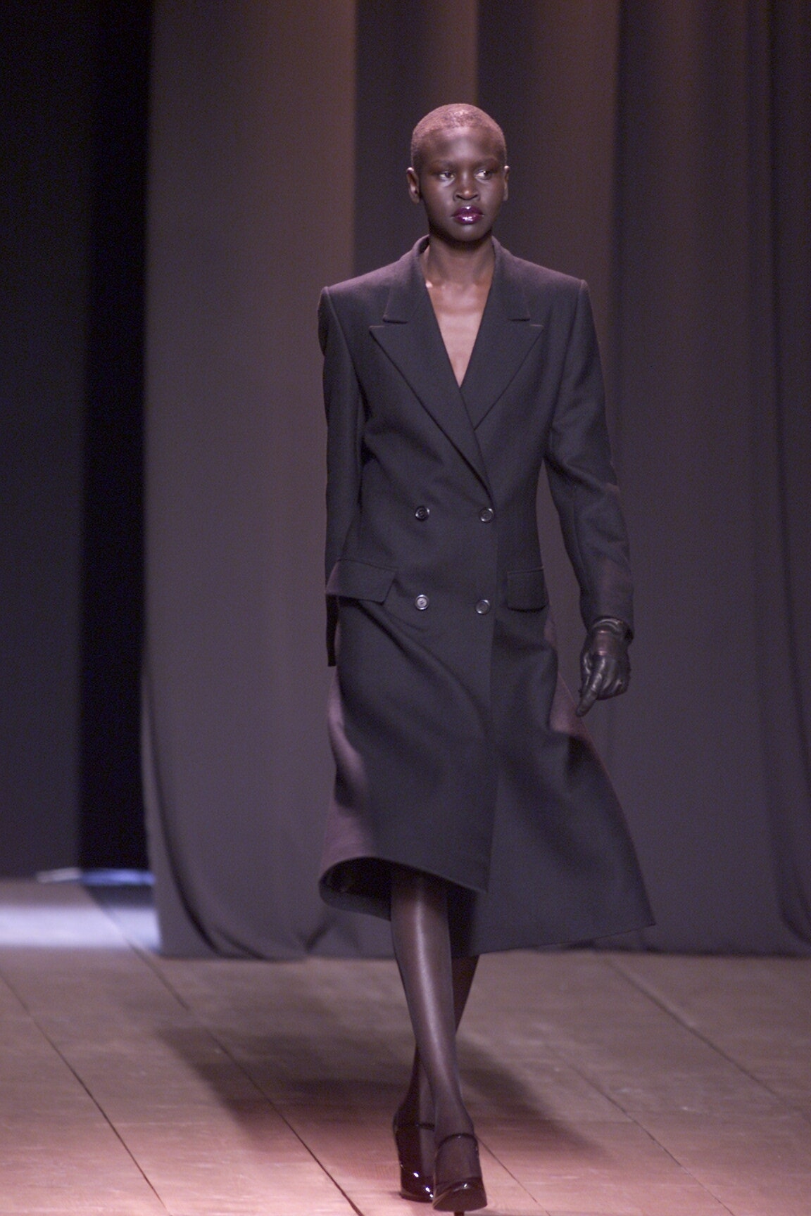 Saint Laurent F/W 00 Look 37