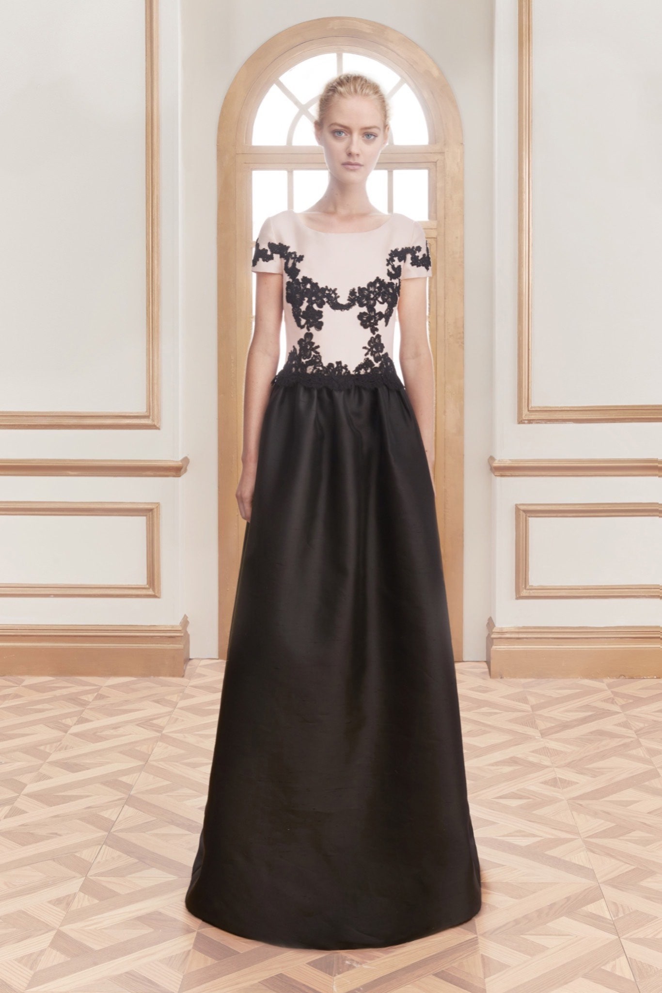 Reem Acra Resort 16 Look 1