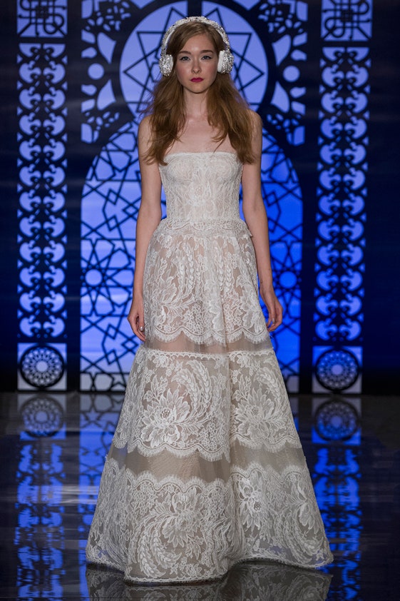 Reem Acra F/W 16 Bridal Look 2