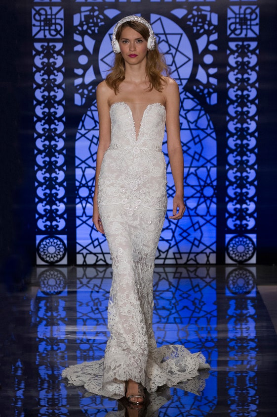 Reem Acra F/W 16 Bridal Look 11