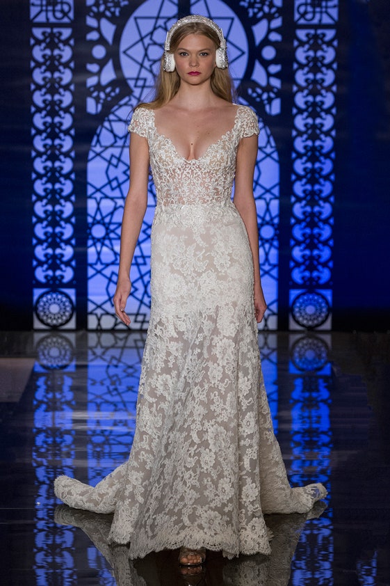 Reem Acra F/W 16 Bridal Look 12