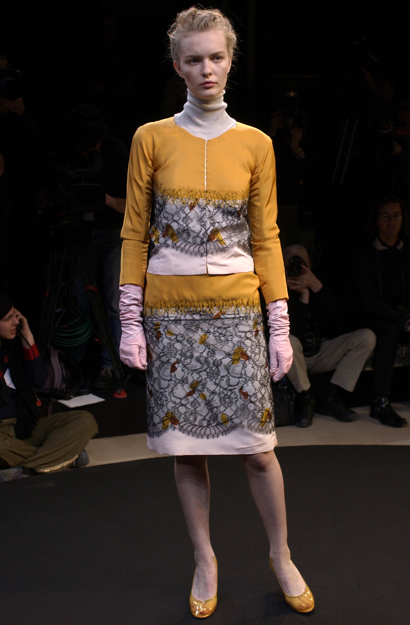Rochas F/W 03 Look 10