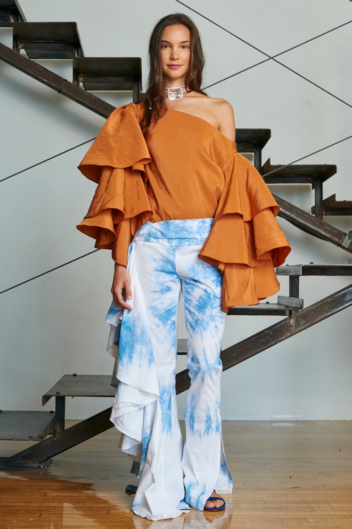 Rosie Assoulin Resort 16 Look 5