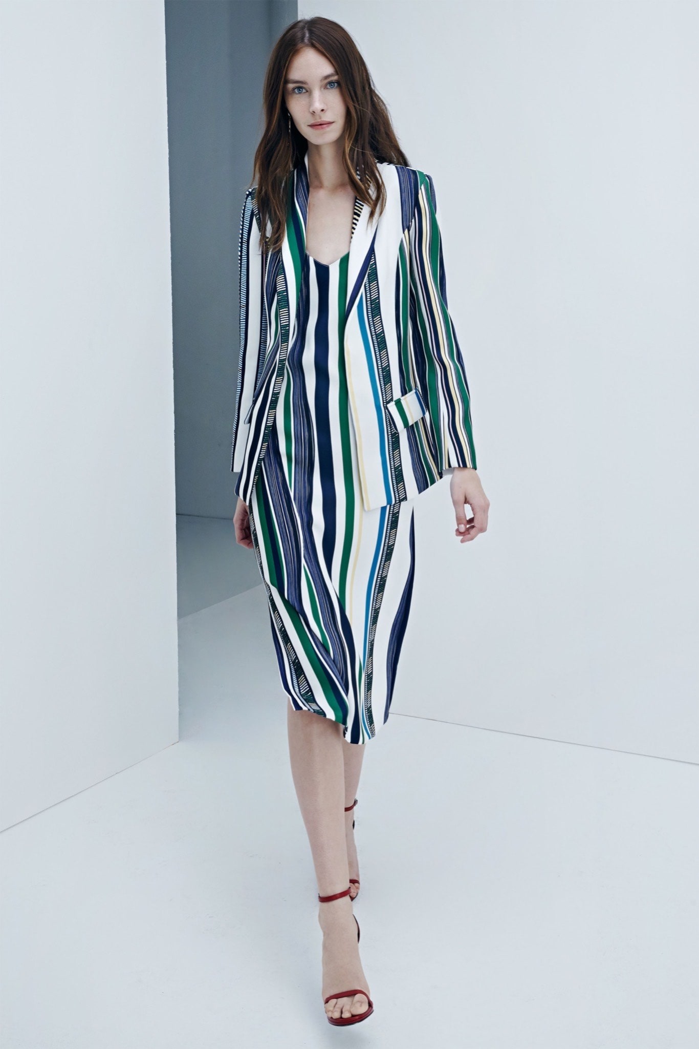 Sachin & Babi Resort 16 Look 13