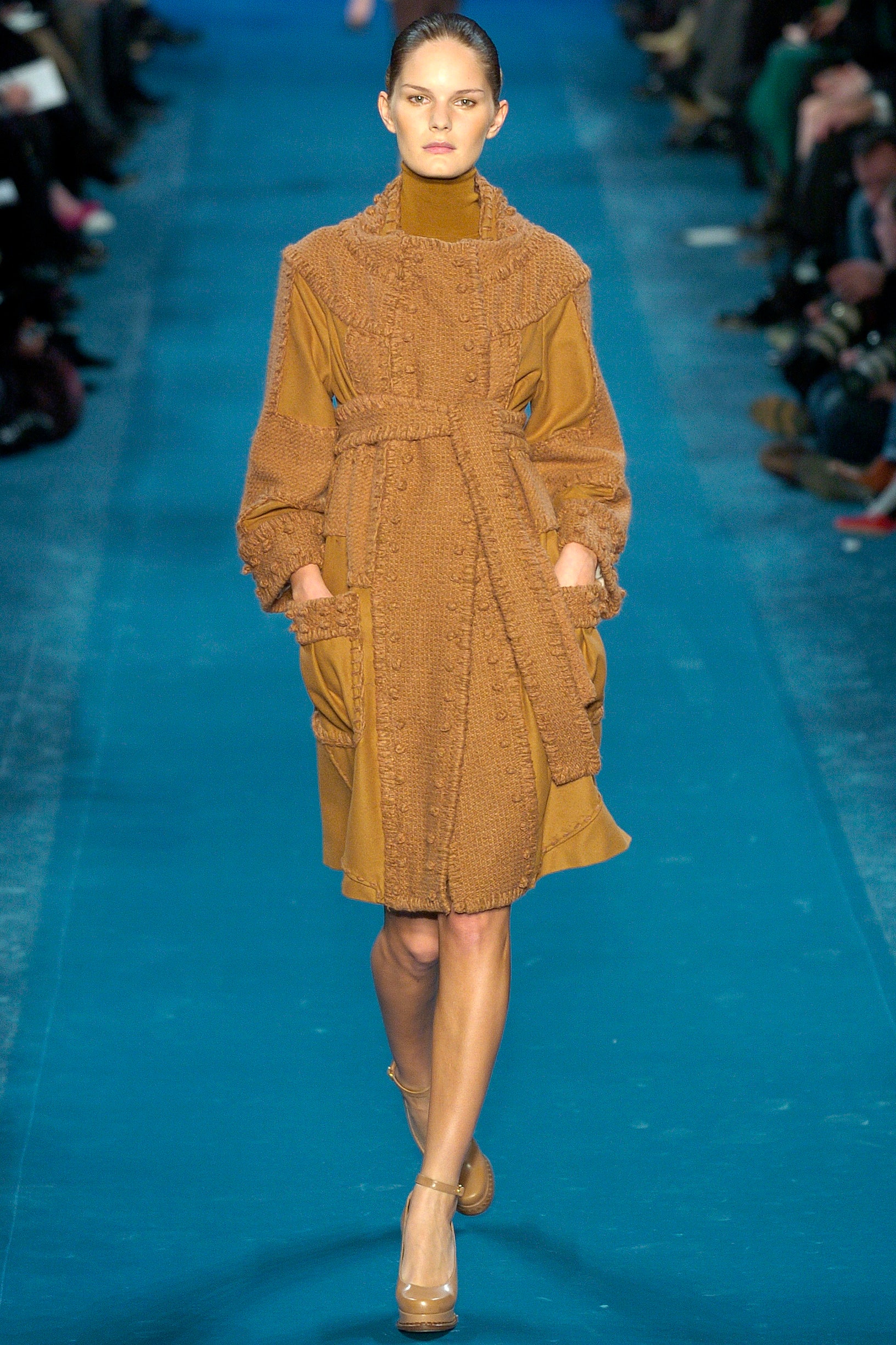 Saint Laurent F/W 05 Look 16