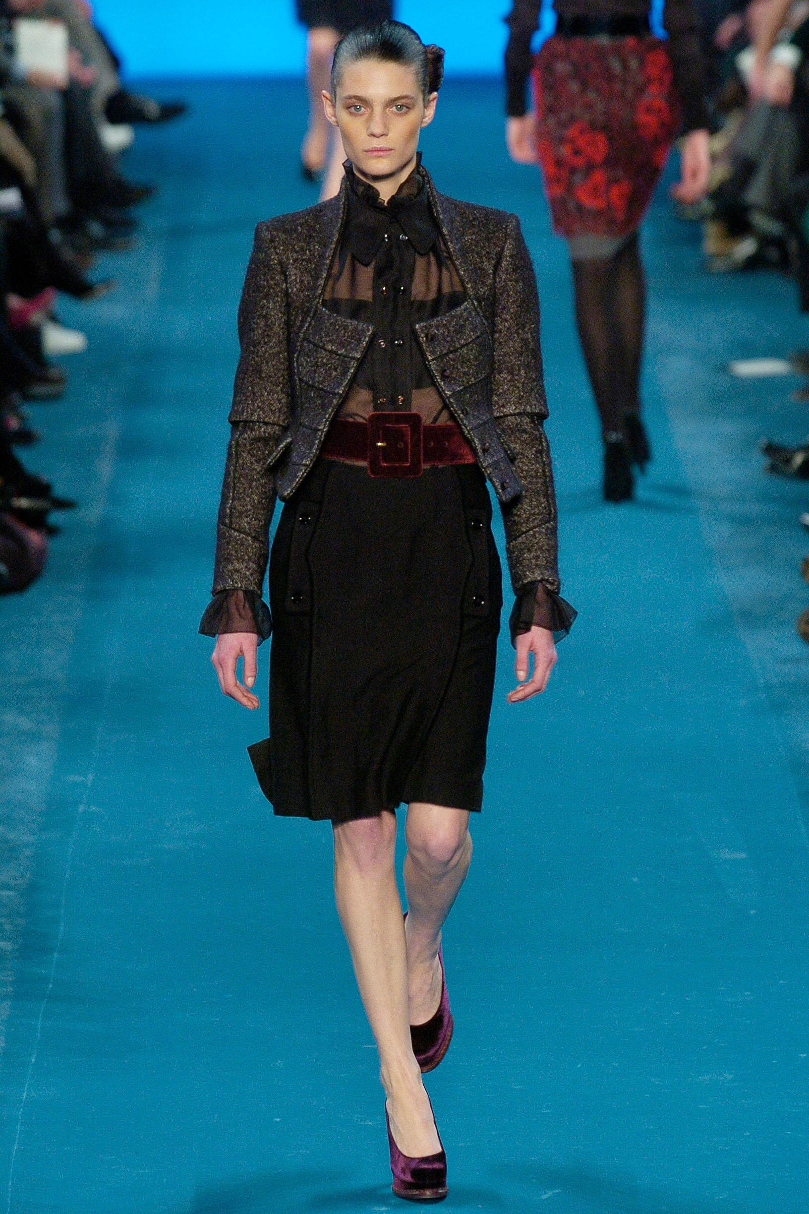 Saint Laurent F/W 05 Look 32