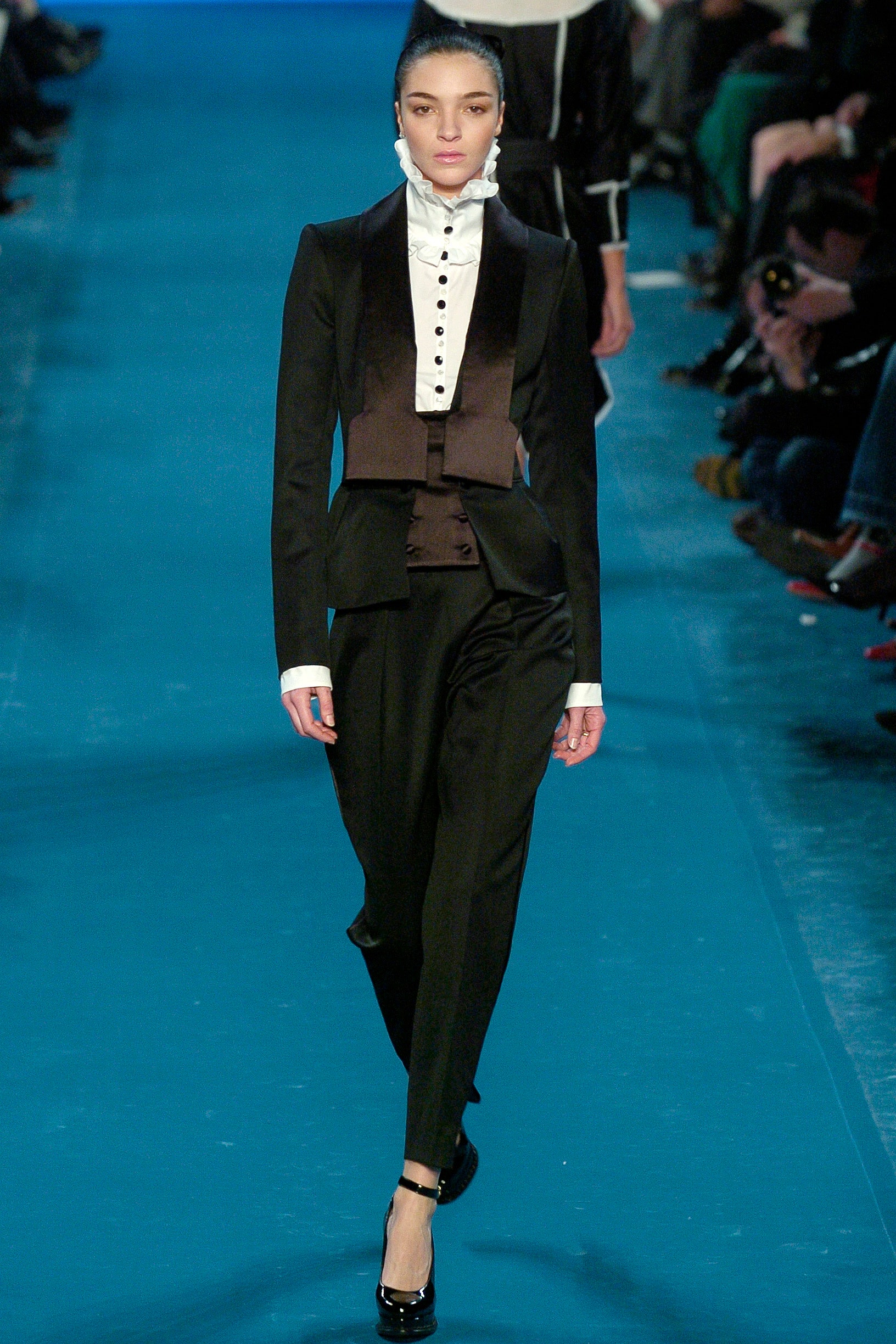 Saint Laurent F/W 05 Look 42