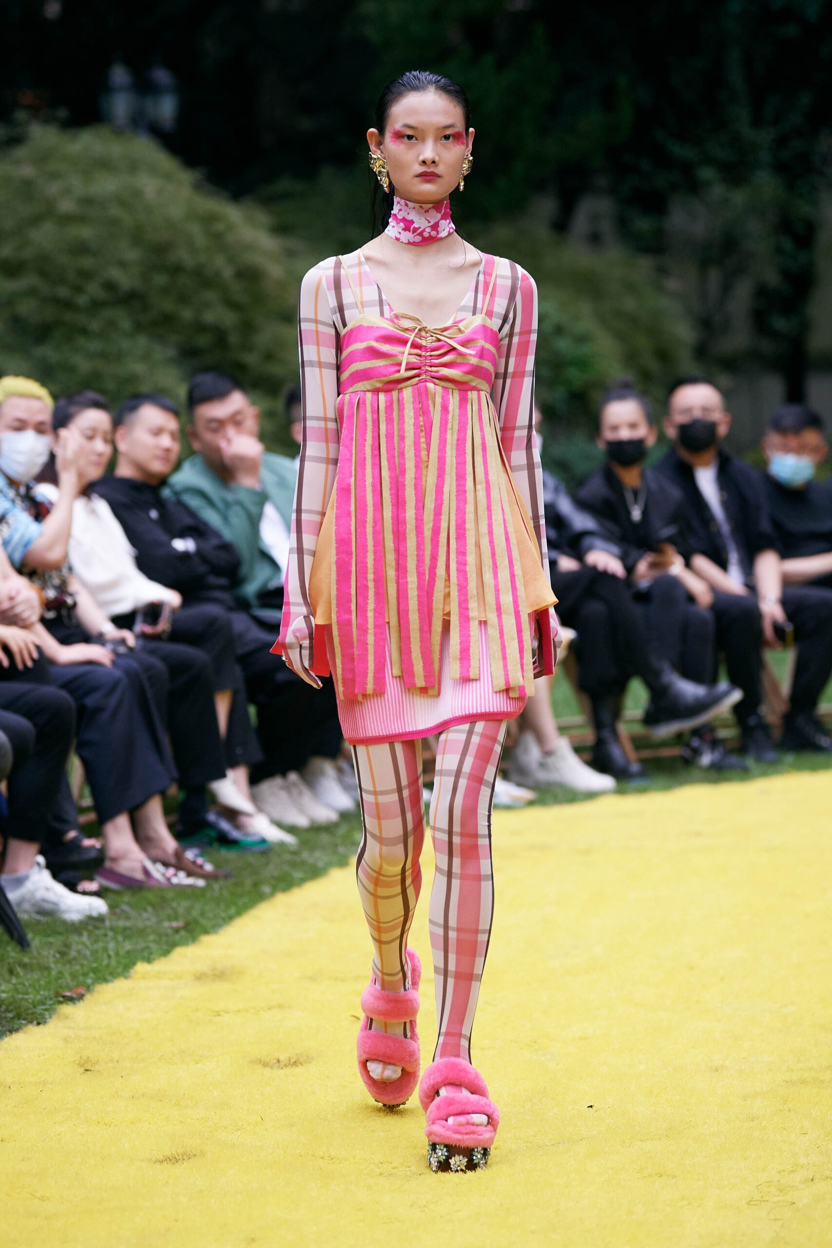 Shuting Qiu Shanghai S/S 22 Look 1
