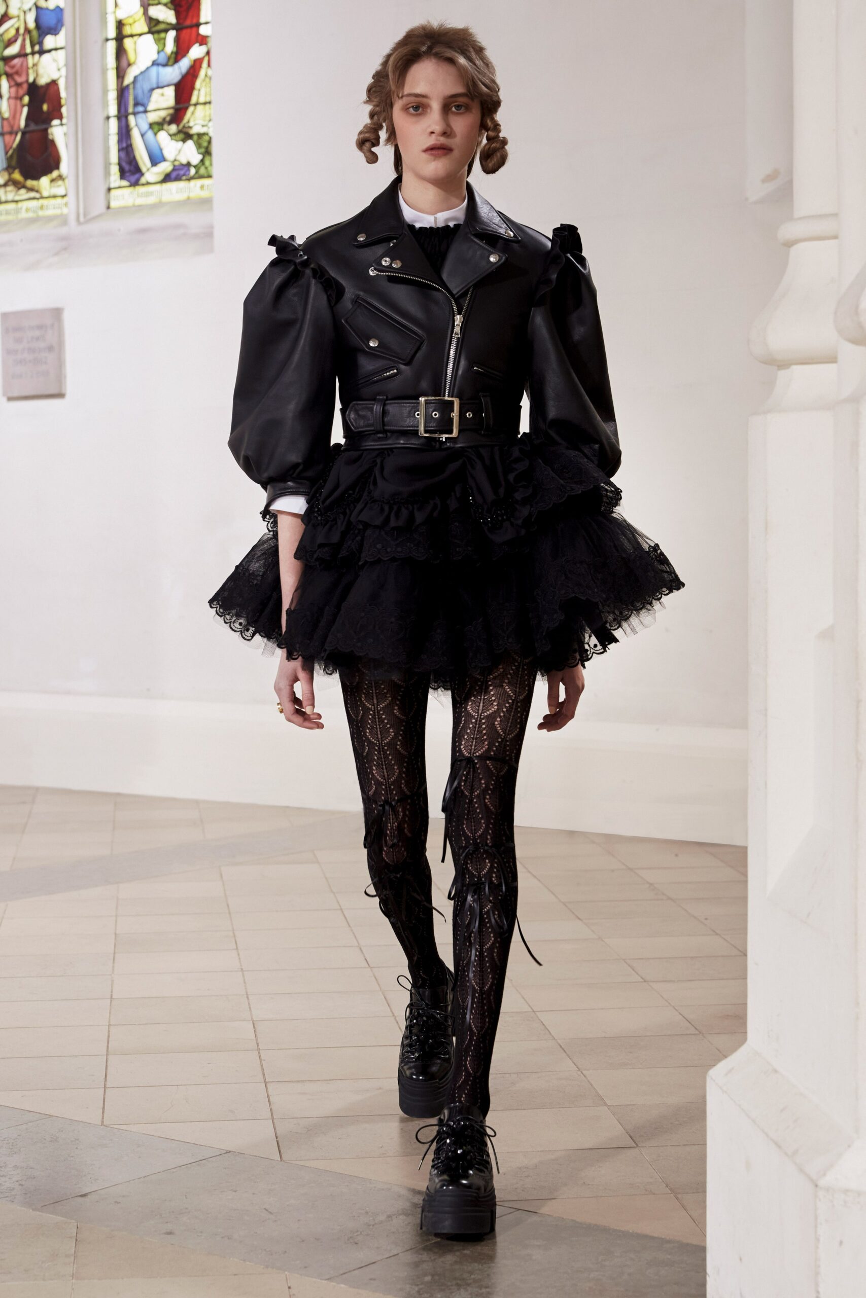 Simone Rocha F/W 21 Look 1
