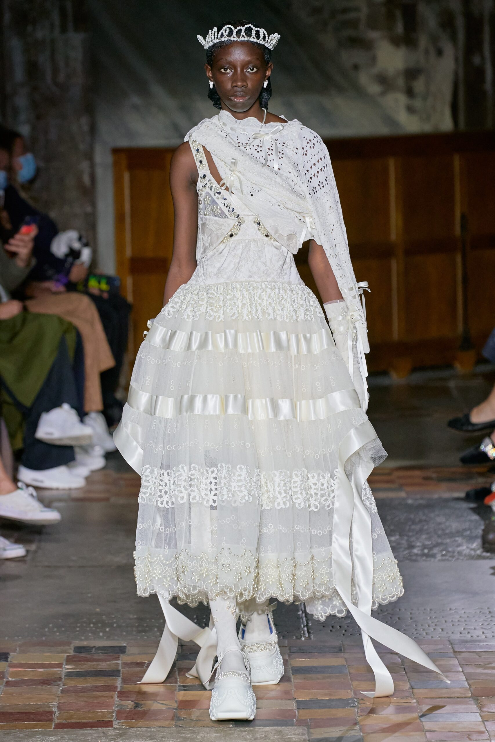 Simone Rocha S/S 22 Look 1