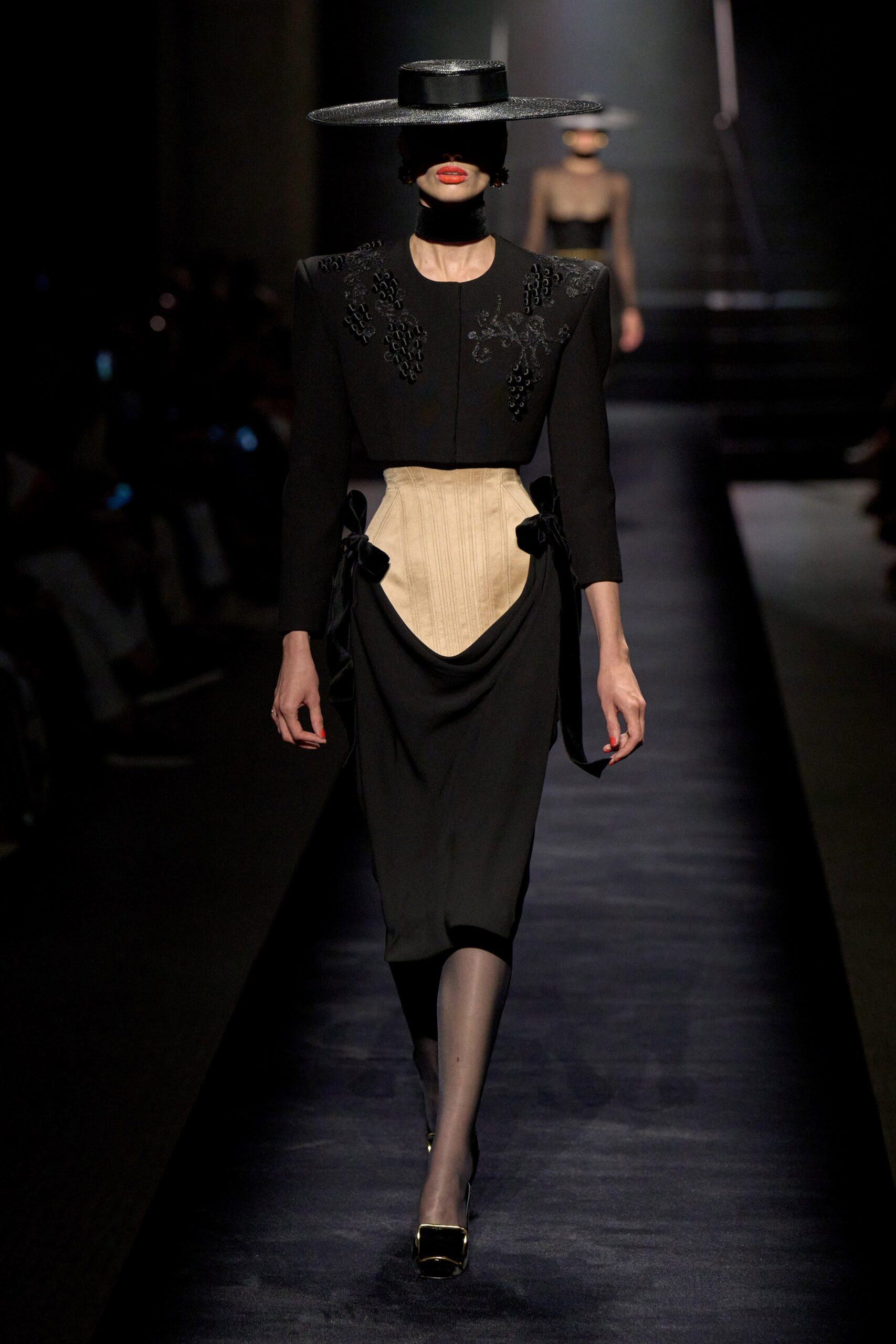 Schiaparelli Fall 2022 Couture