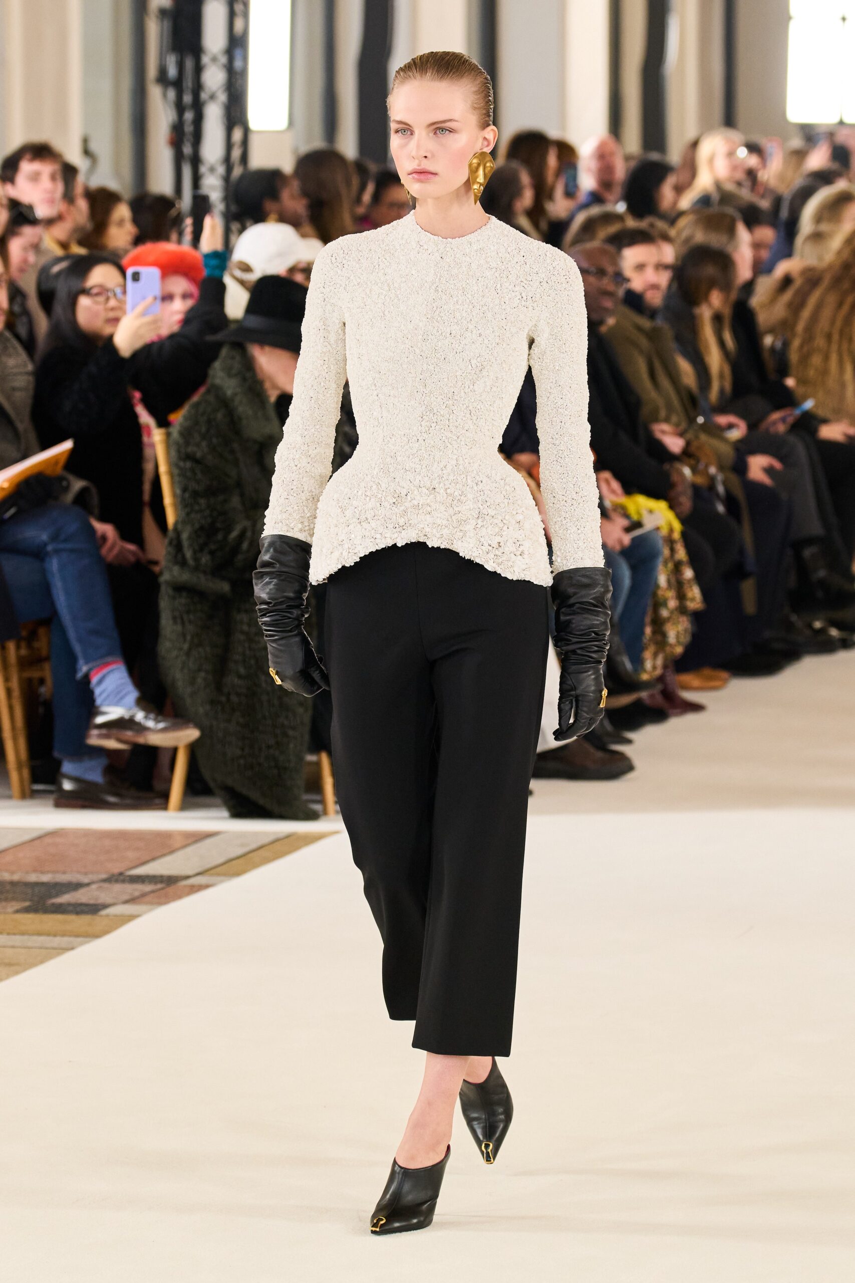 Schiaparelli Spring 2023 Couture