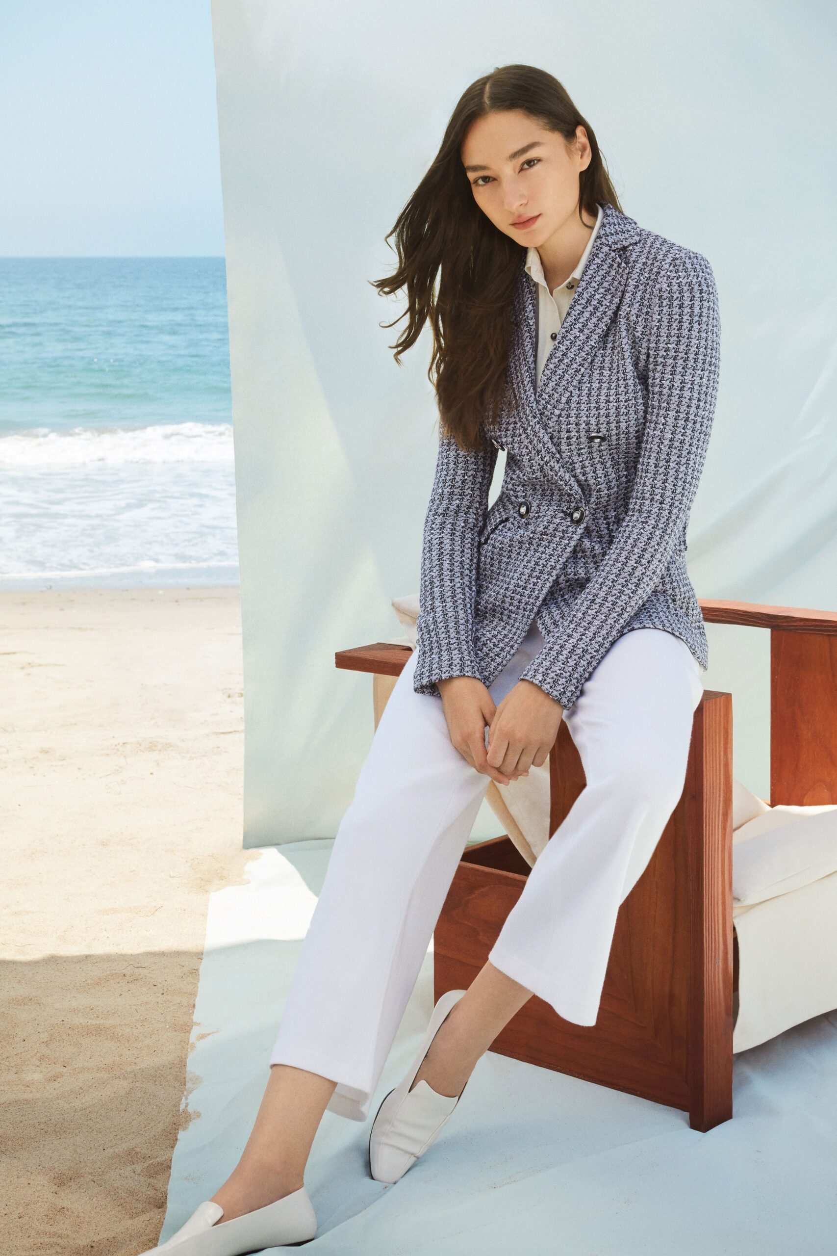 St. John Resort 19 Look 1