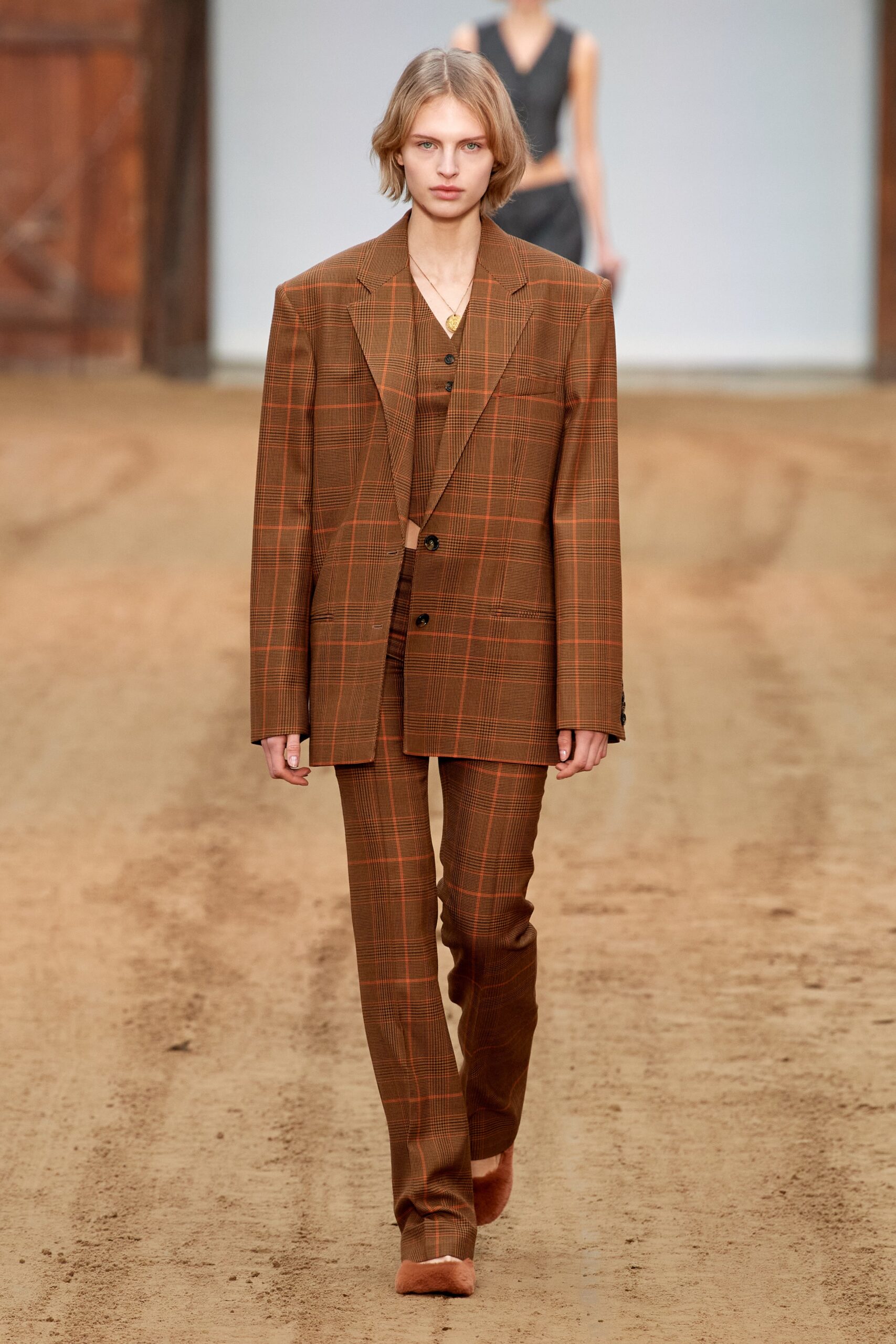 Stella McCartney F/W 23 Look 1
