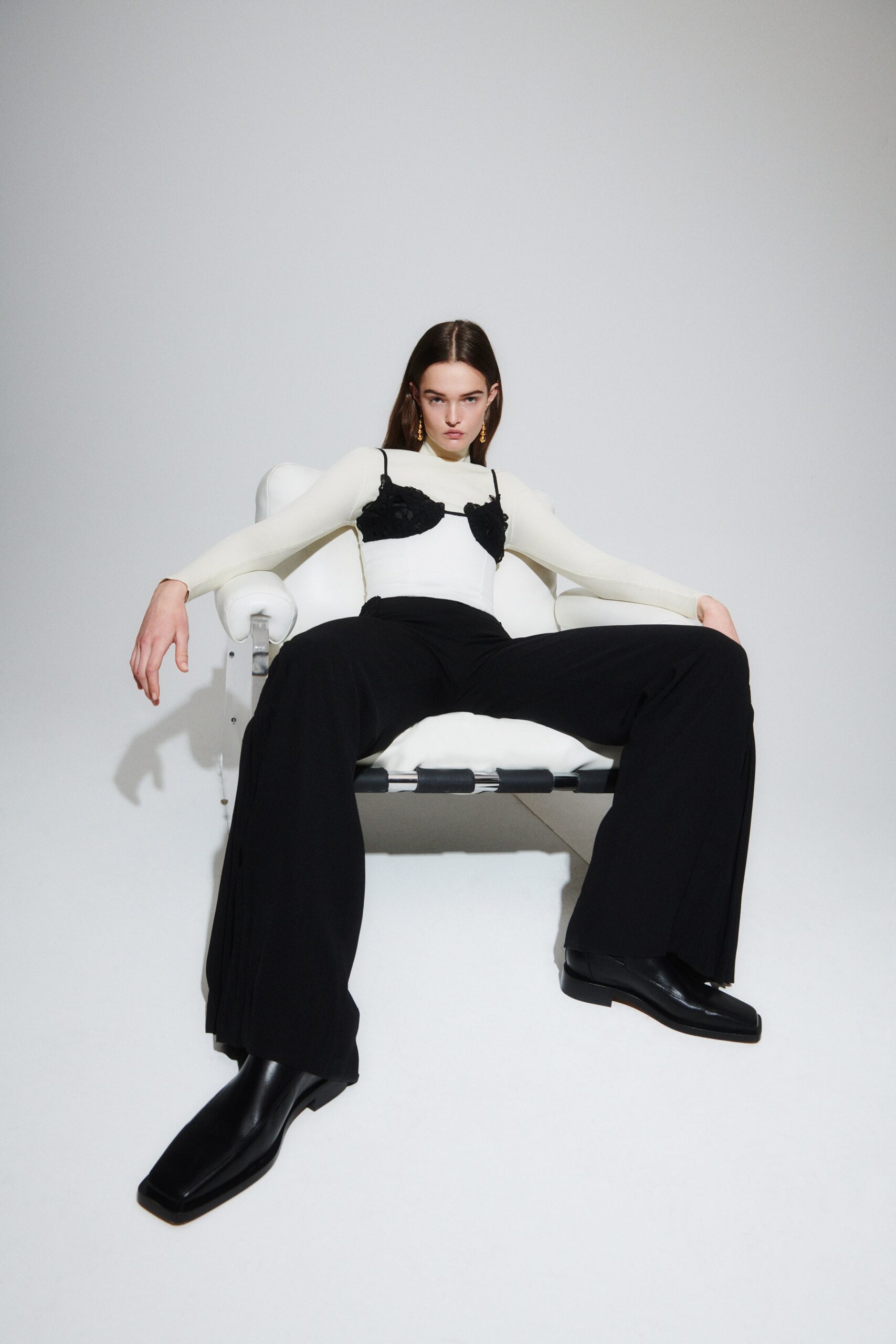 Simkhai F/W 22 Look 2