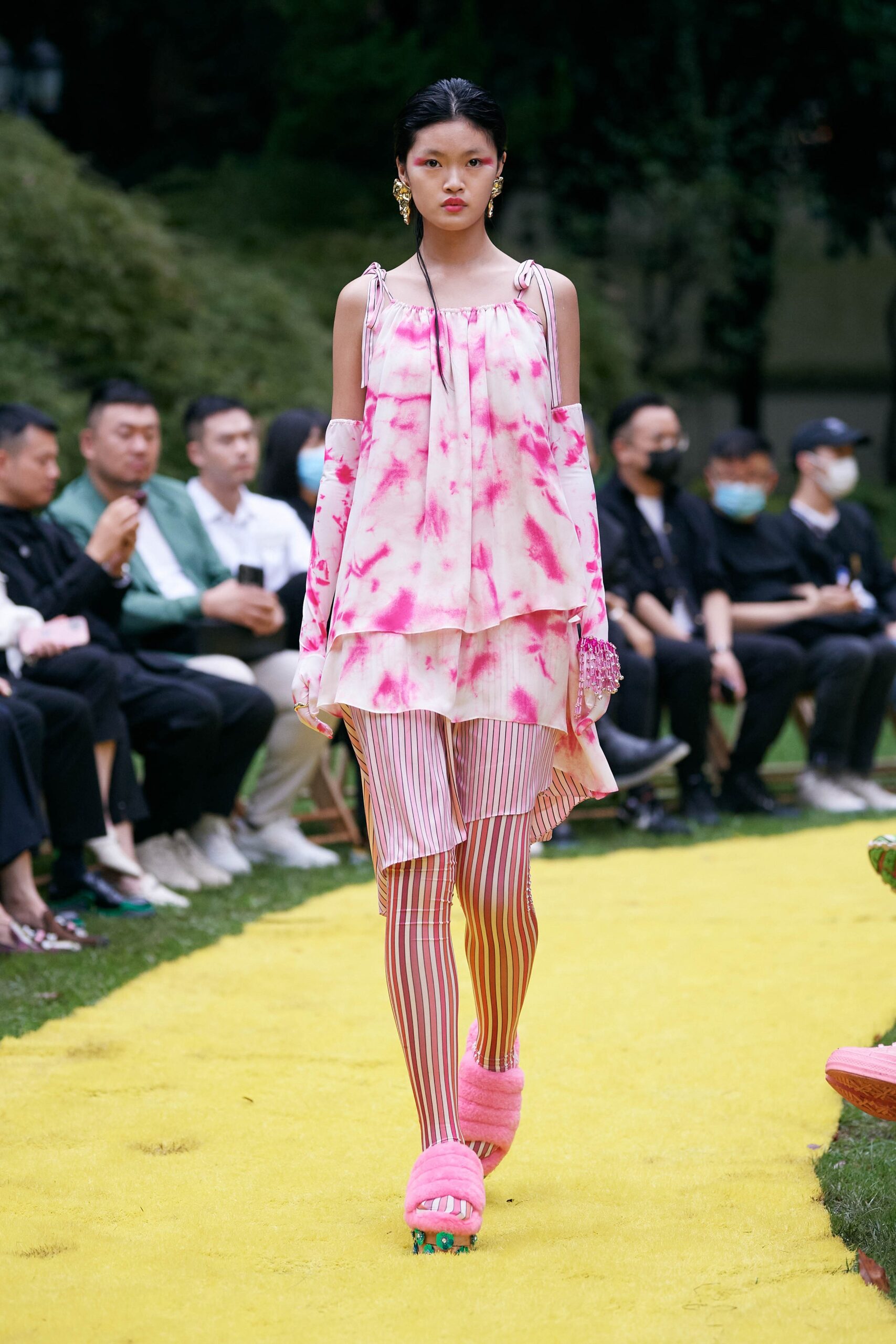 Shuting Qiu Shanghai S/S 22 Look 2