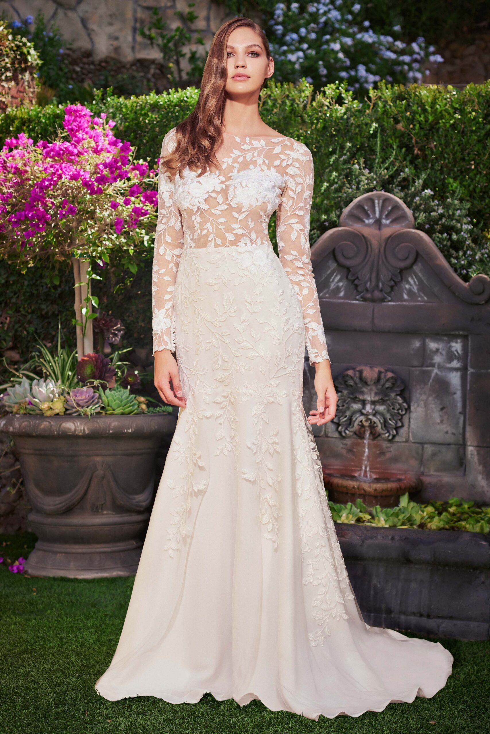 Tadashi Shoji F/W 20 Bridal Look 2