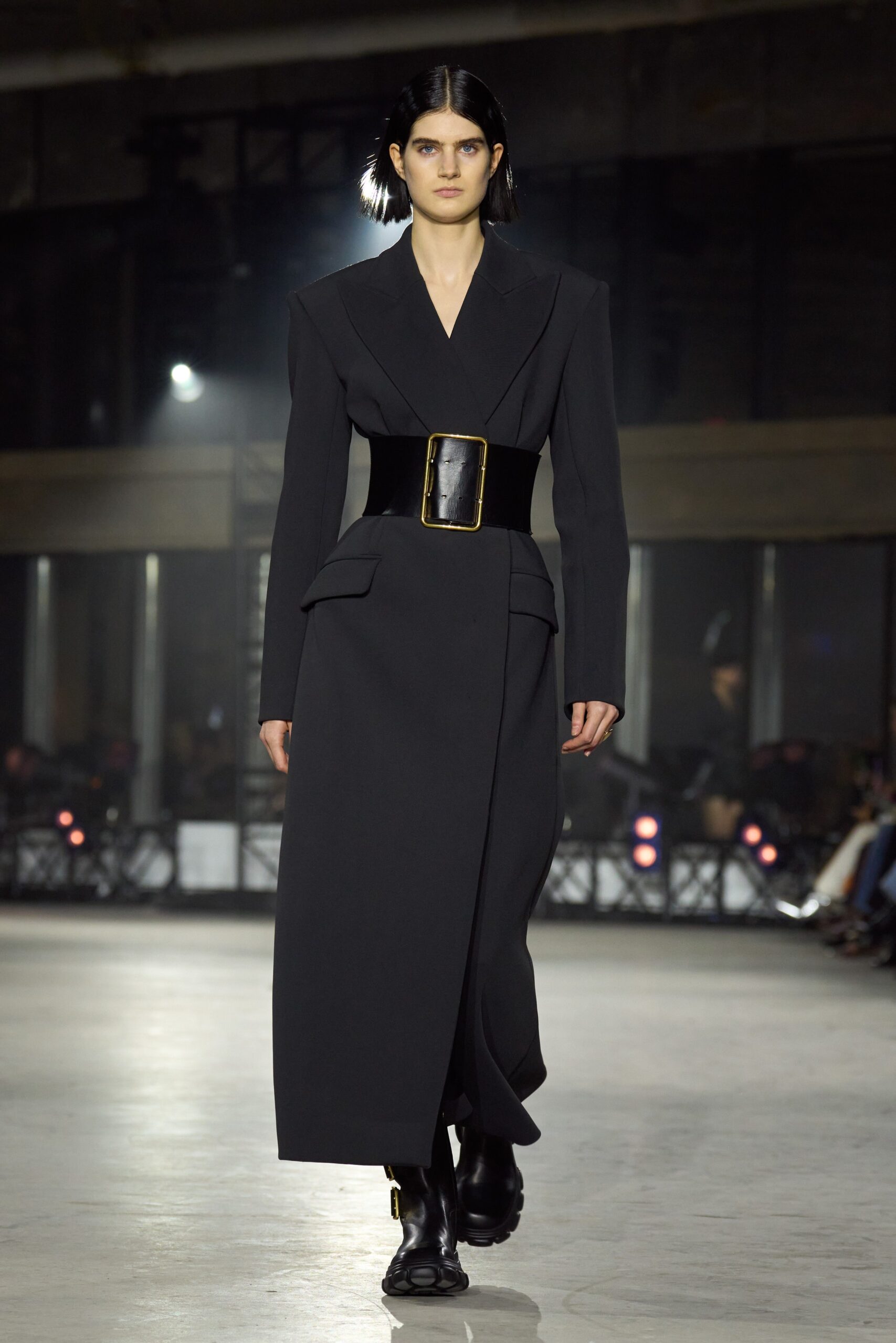 Simkhai F/W 23 Look 2