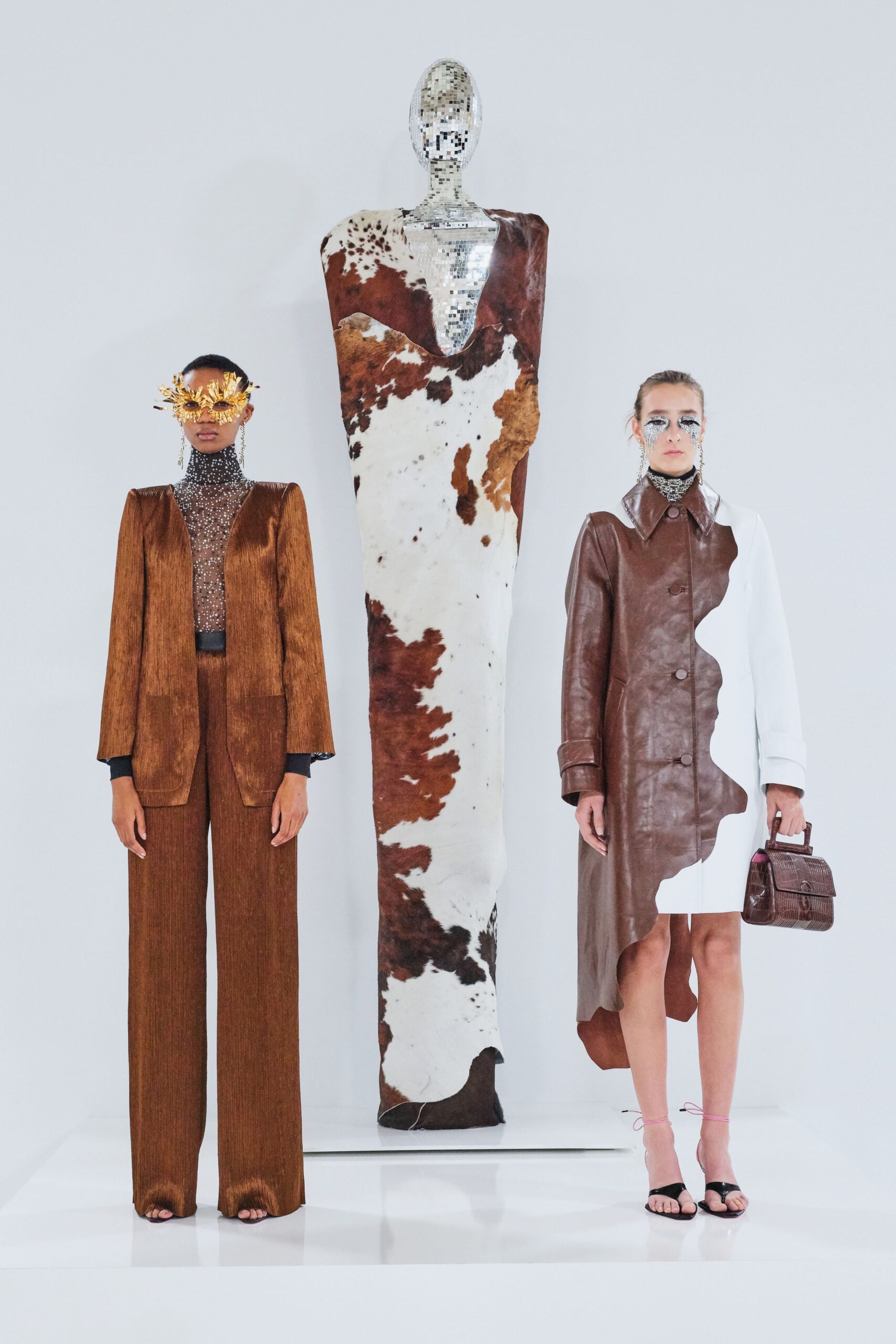 Schiaparelli S/S 20 Look 3