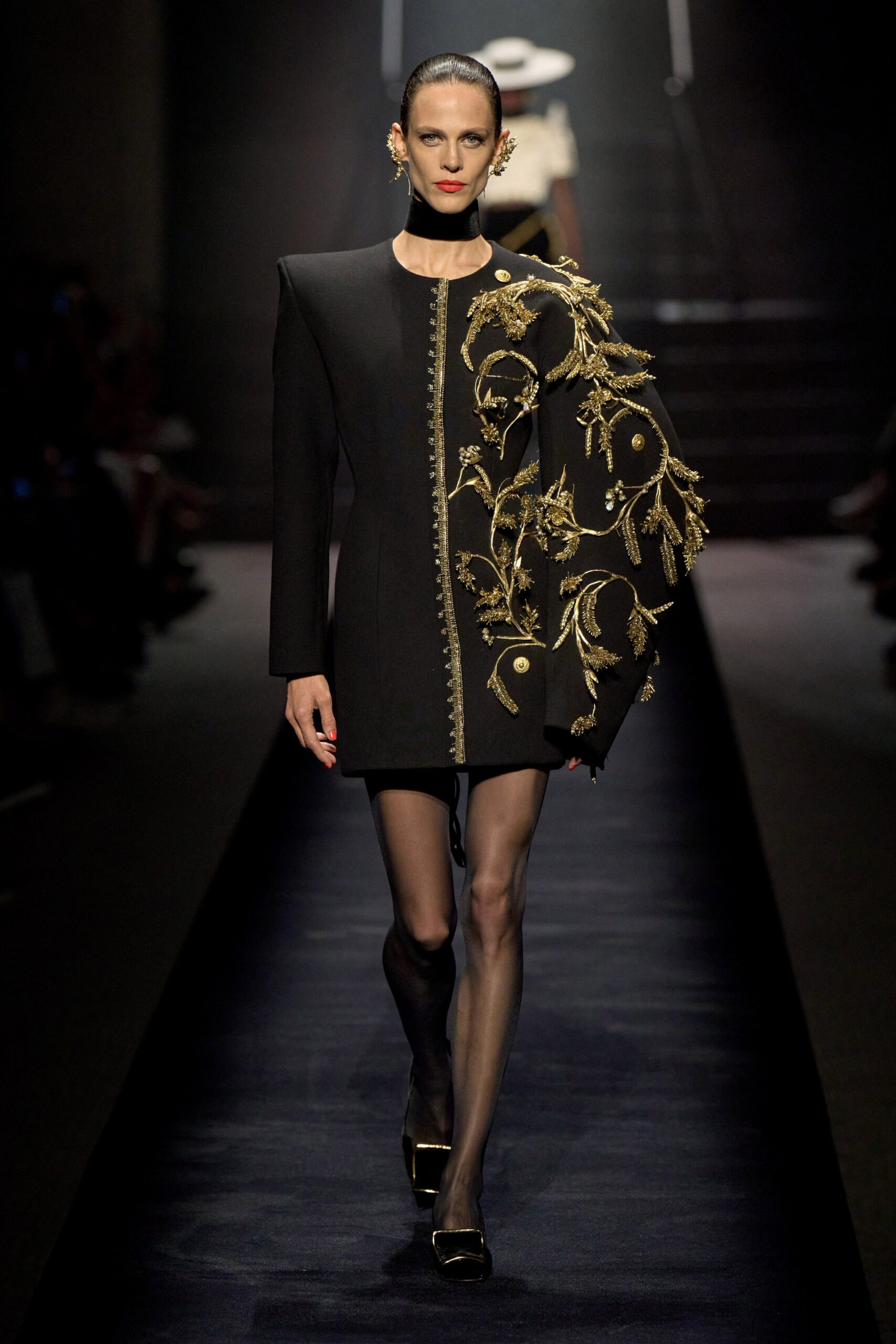 Schiaparelli F/W 22 Couture Look 3