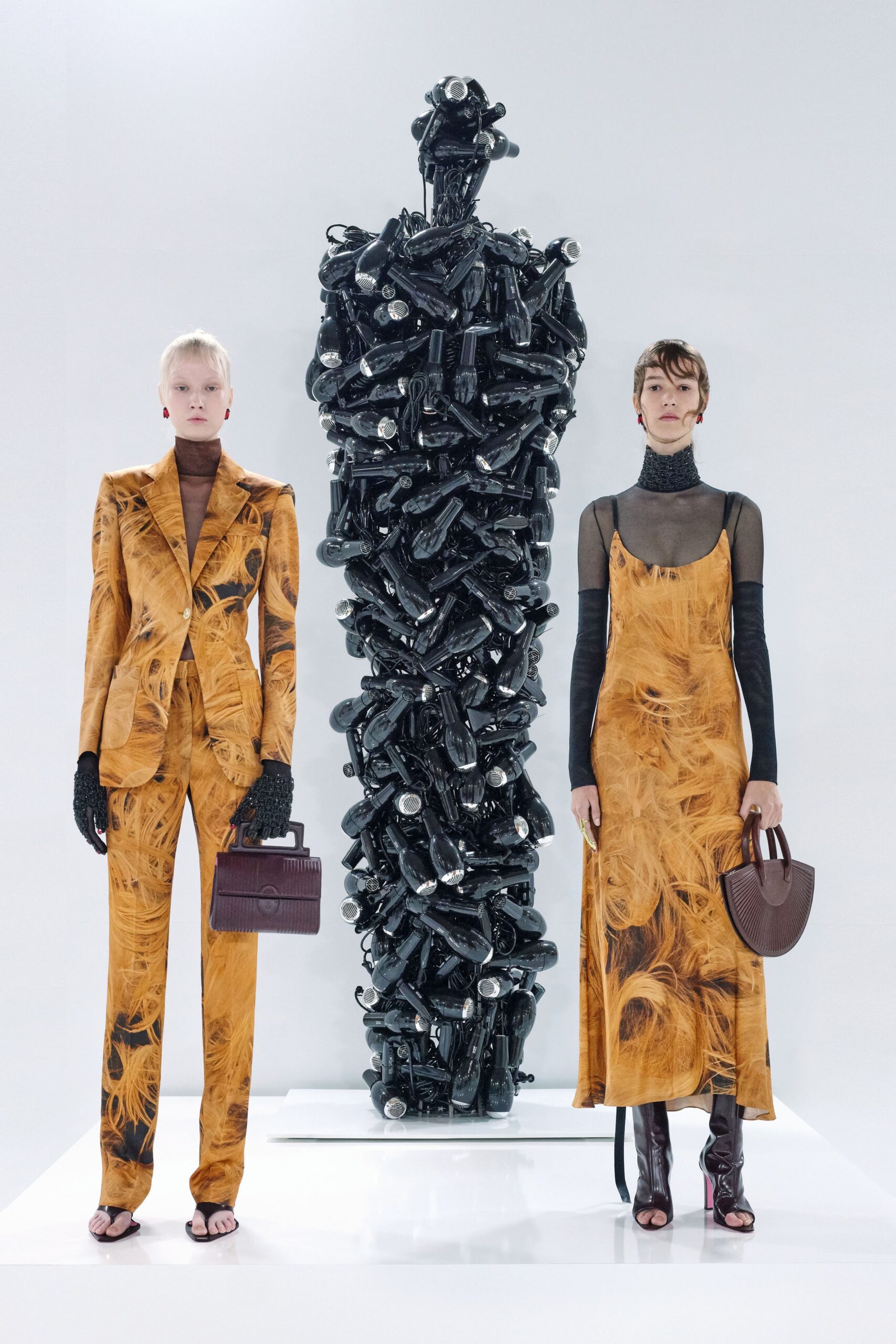 Schiaparelli S/S 20 Look 4