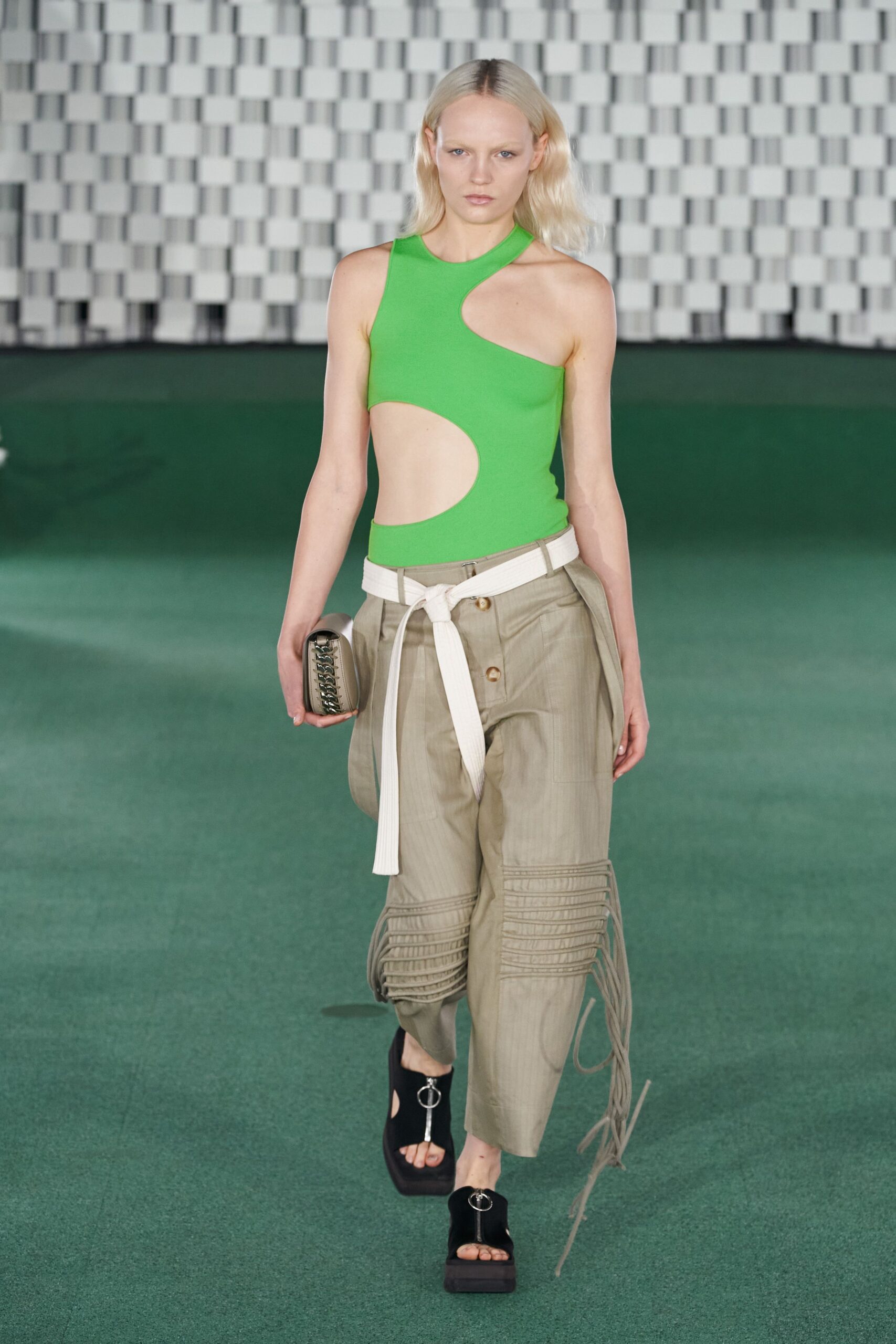 Stella McCartney S/S 22 Look 4