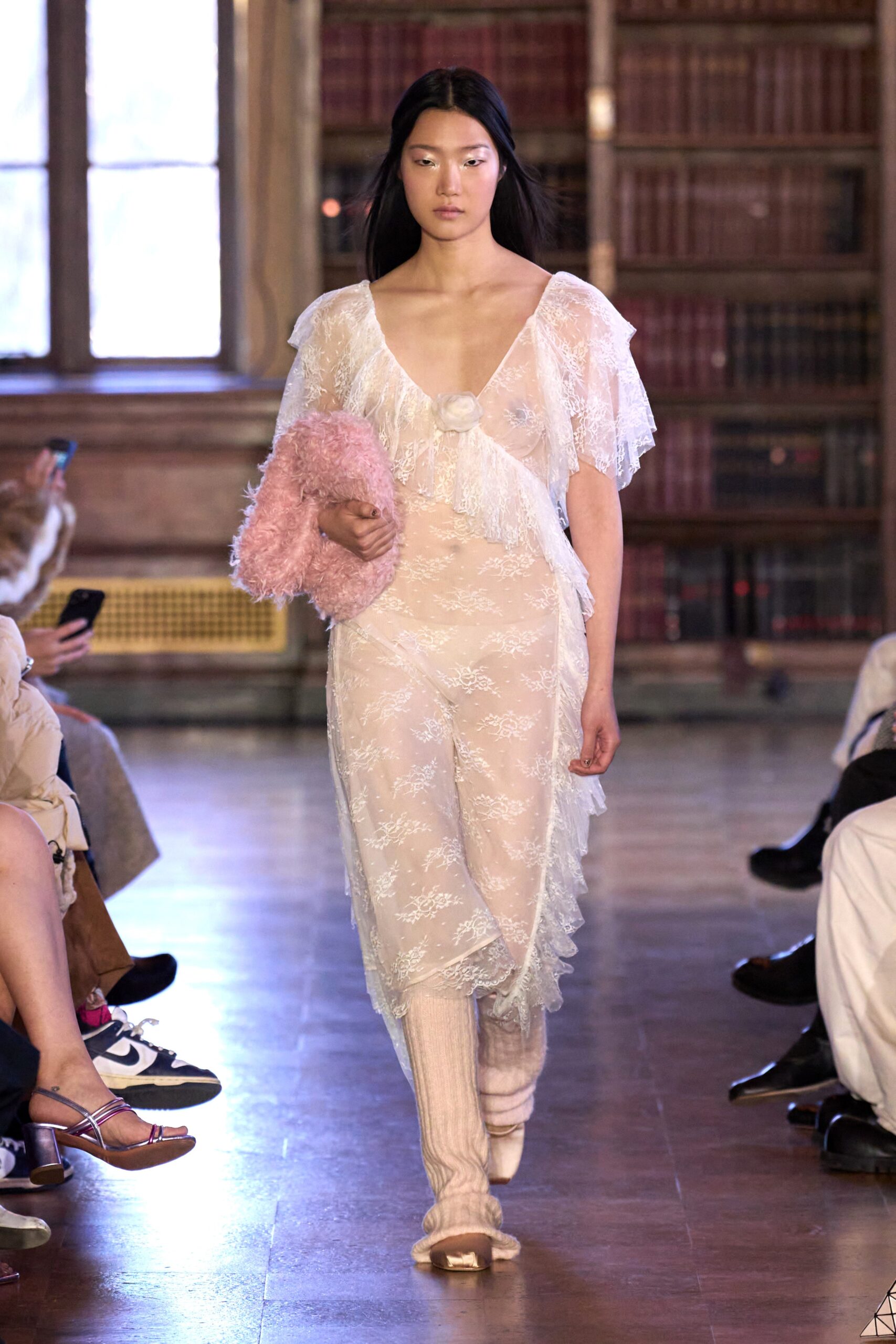 Sandy Liang F/W 23 Look 4