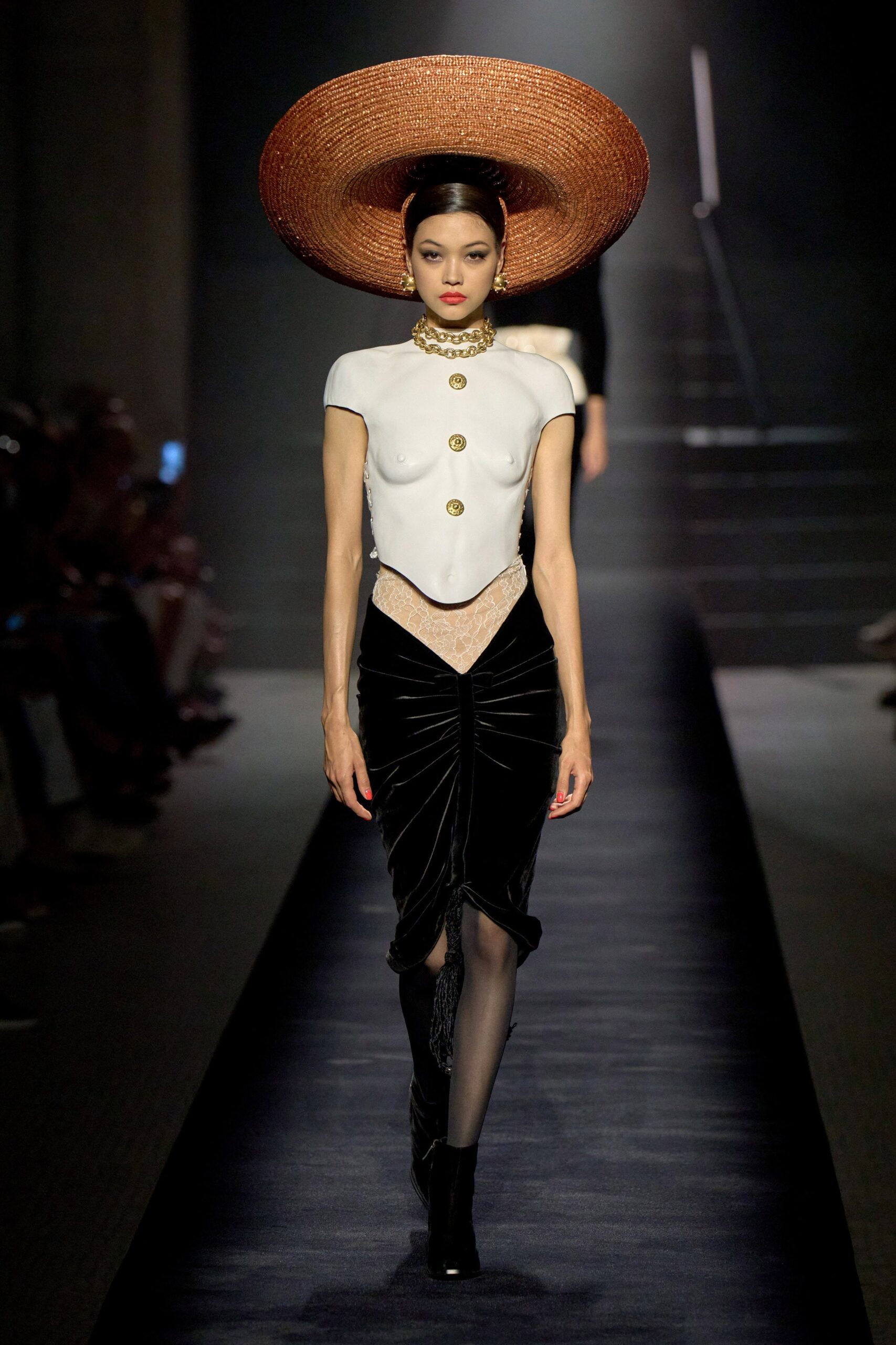 Schiaparelli F/W 22 Couture Look 5
