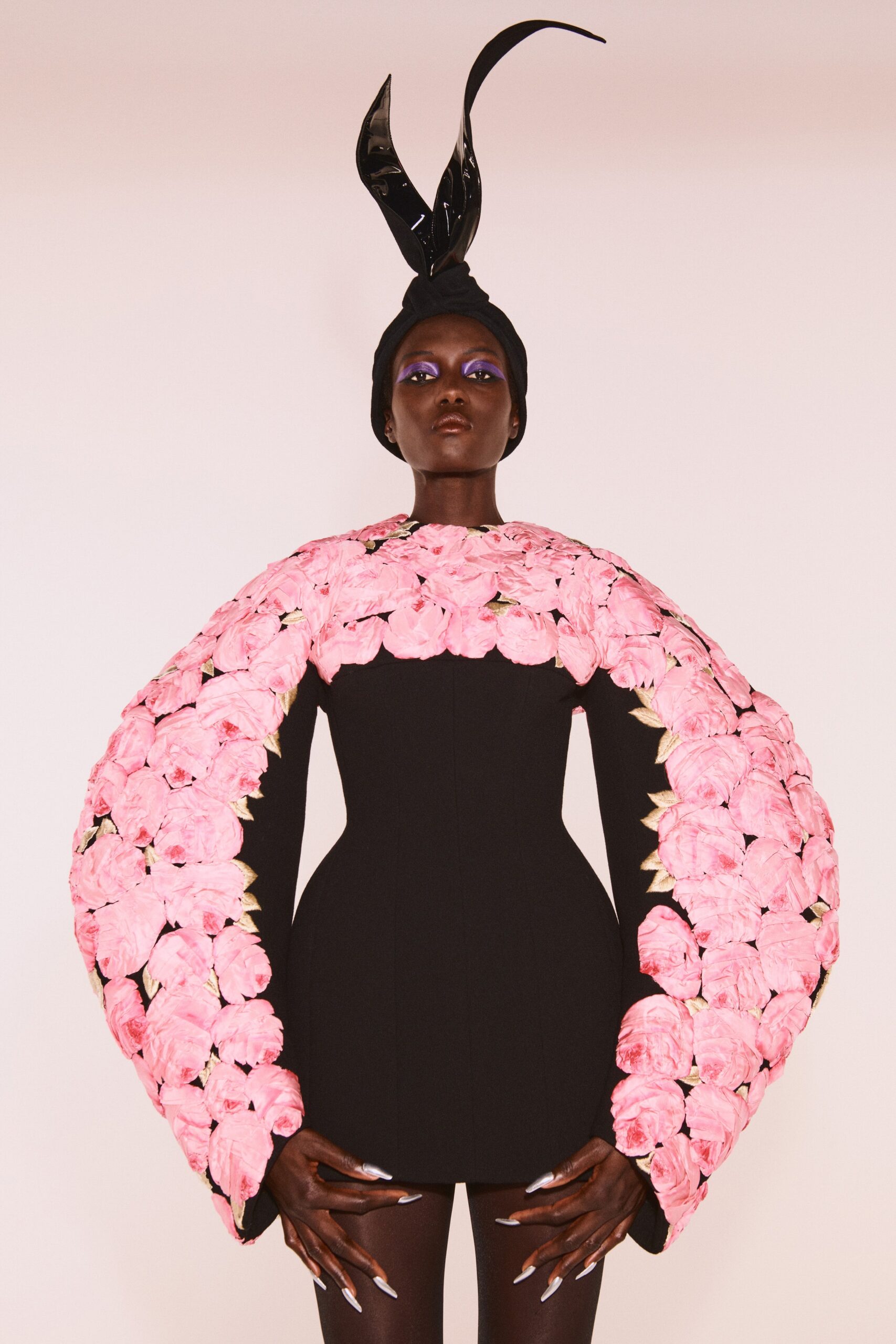 Schiaparelli F/W 21 Couture Look 6
