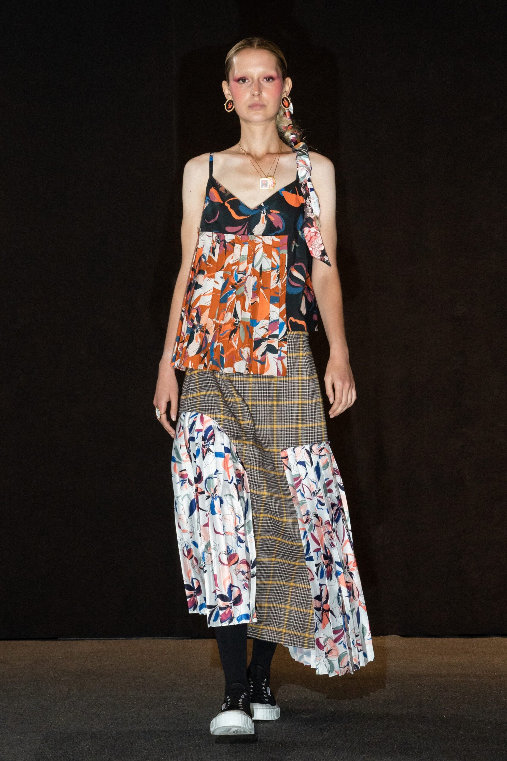 Snow Xue Gao S/S 22 Look 6
