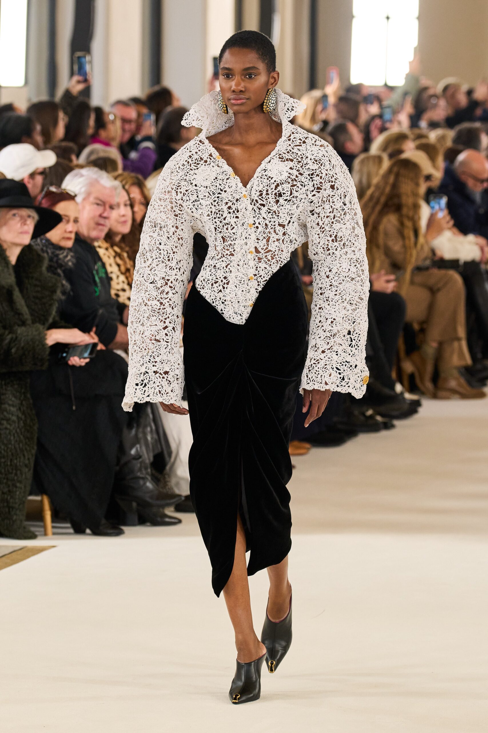 Schiaparelli S/S 23 Couture Look 6