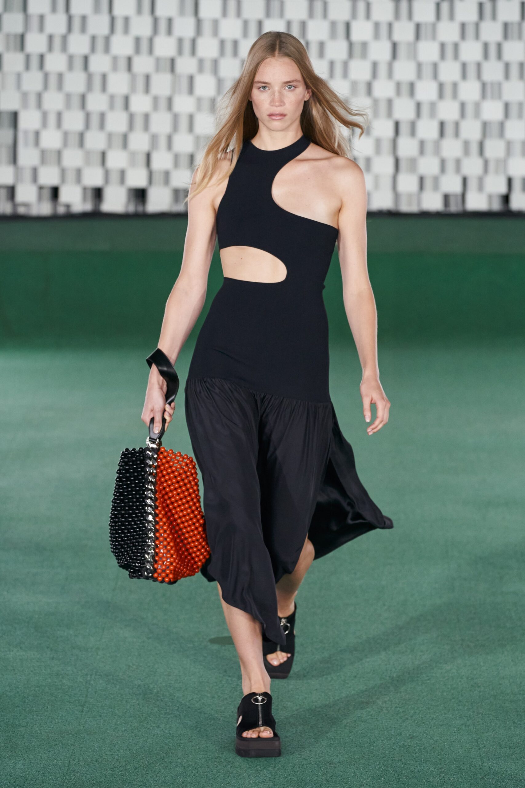 Stella McCartney S/S 22 Look 7