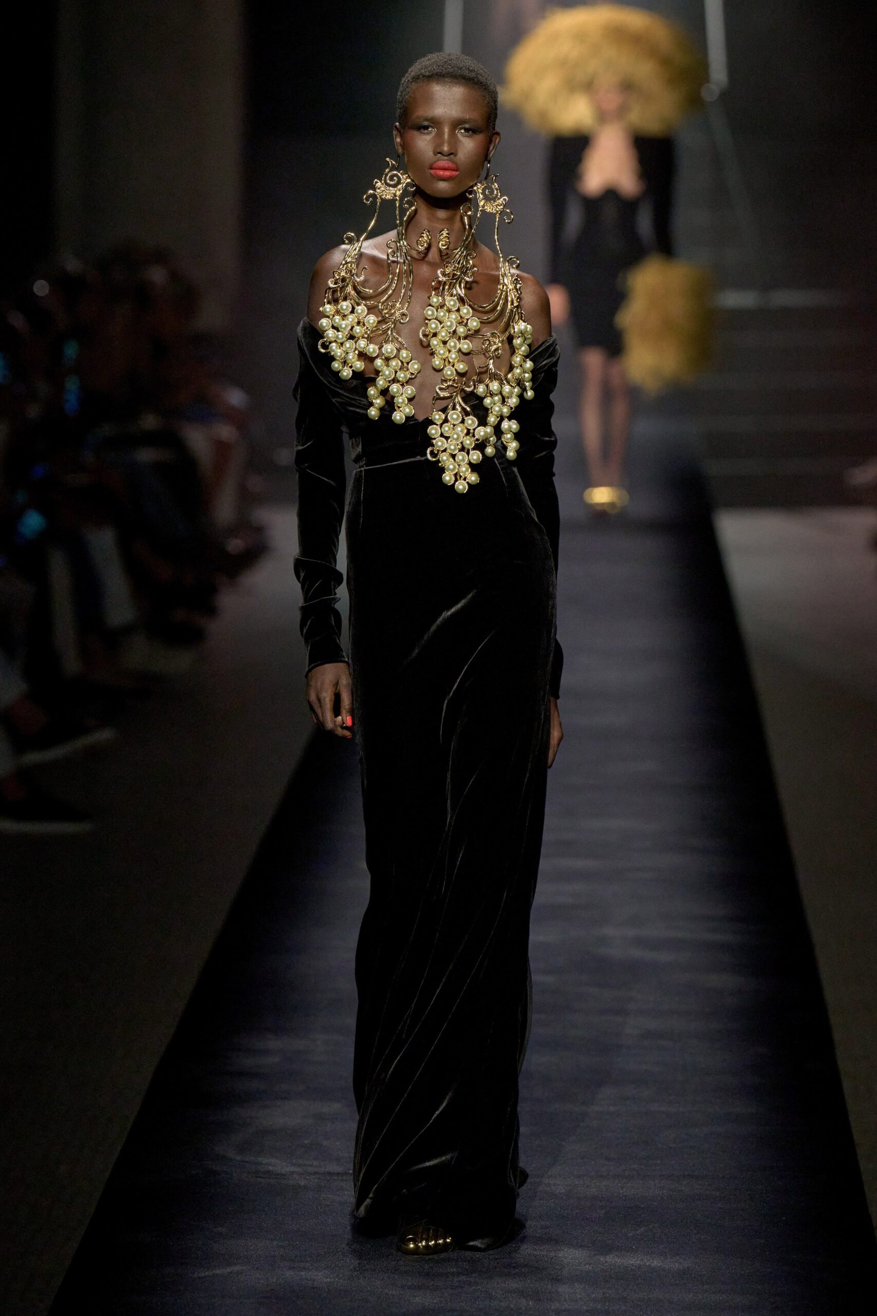 Schiaparelli F/W 22 Couture Look 7
