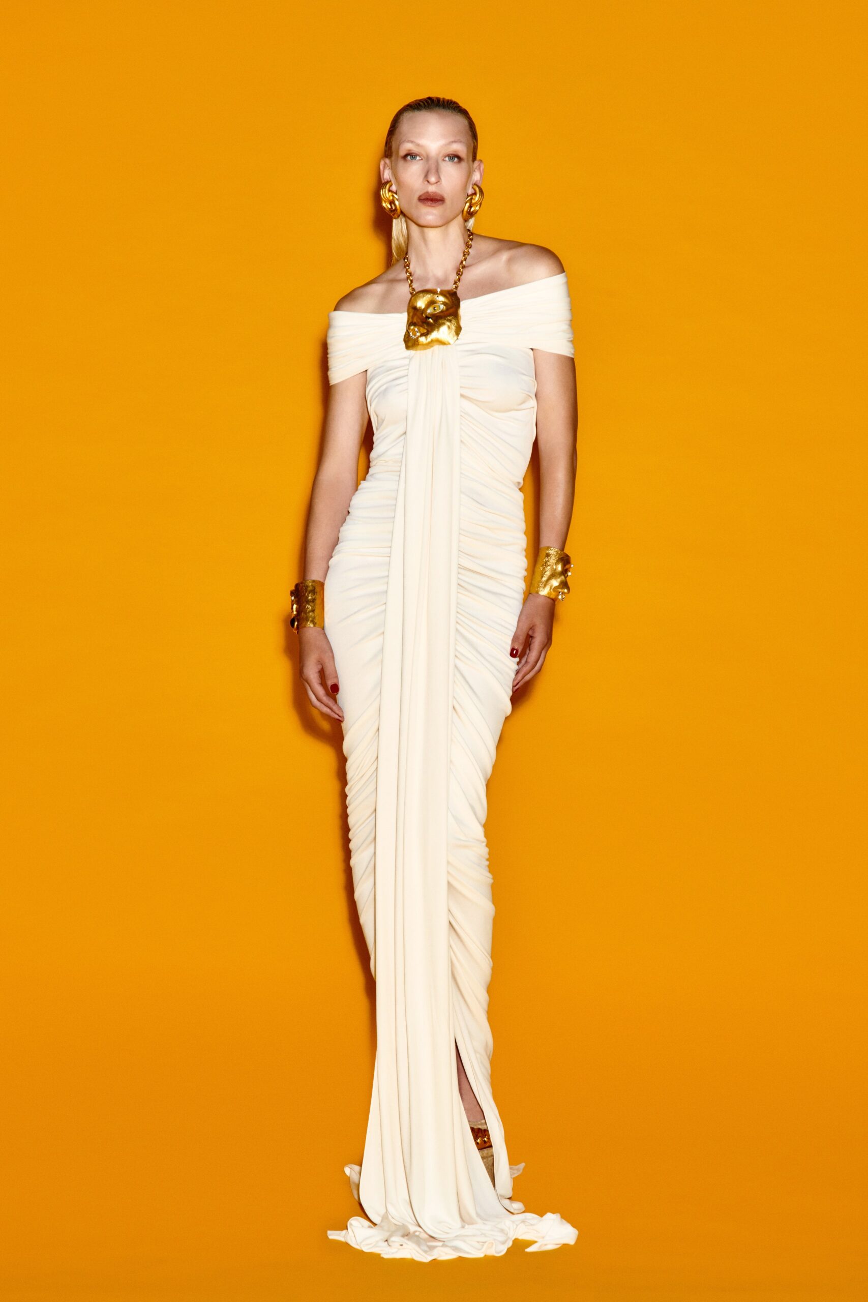 Schiaparelli S/S 23 Look 7