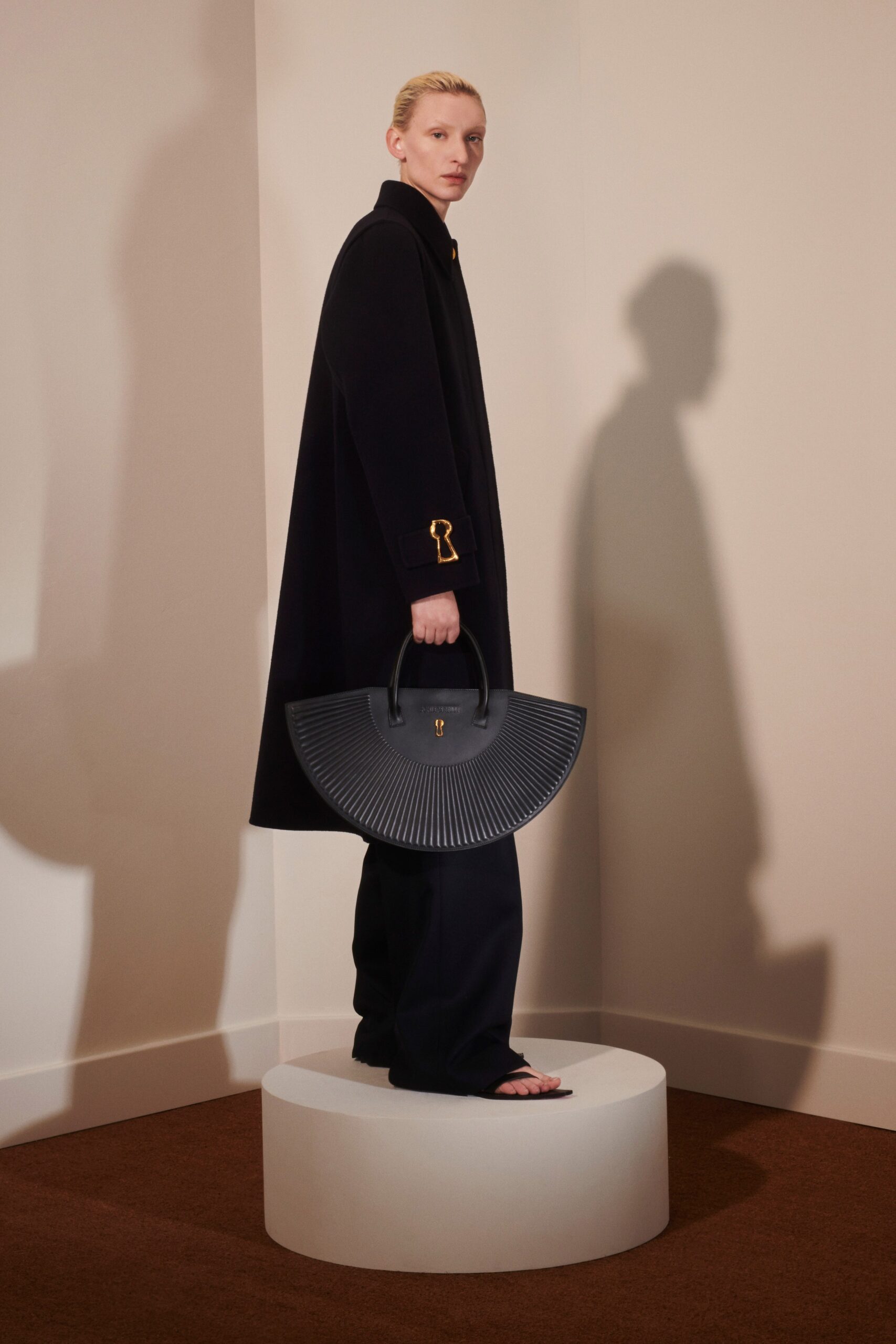 Schiaparelli F/W 20 Look 7