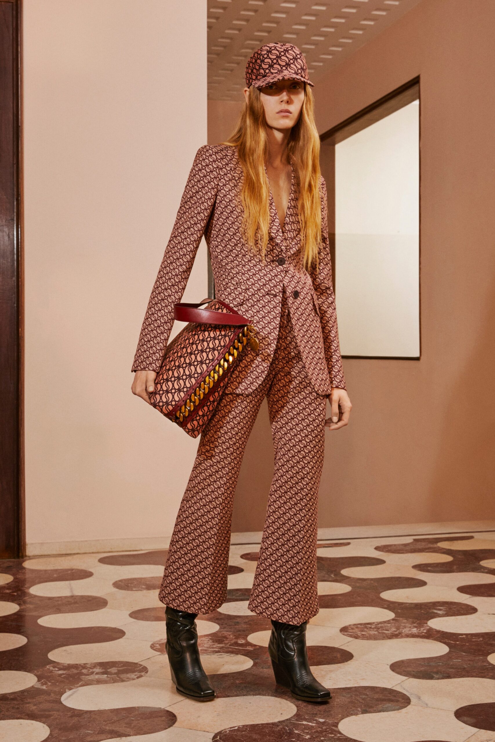 Stella McCartney F/W 22 Look 8