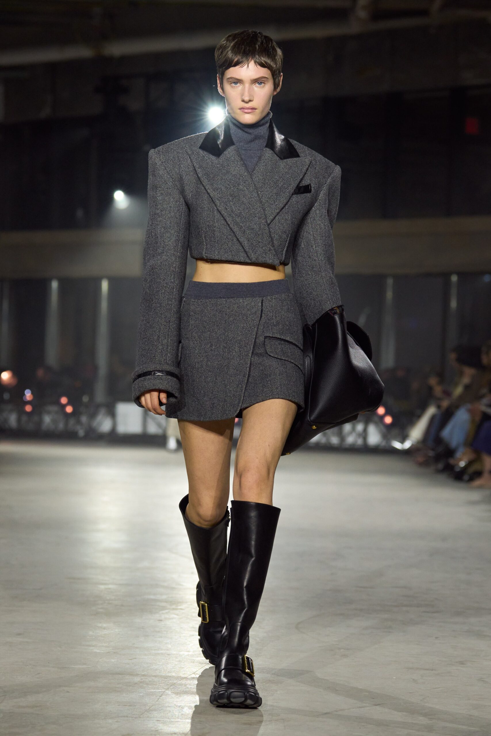 Simkhai F/W 23 Look 8