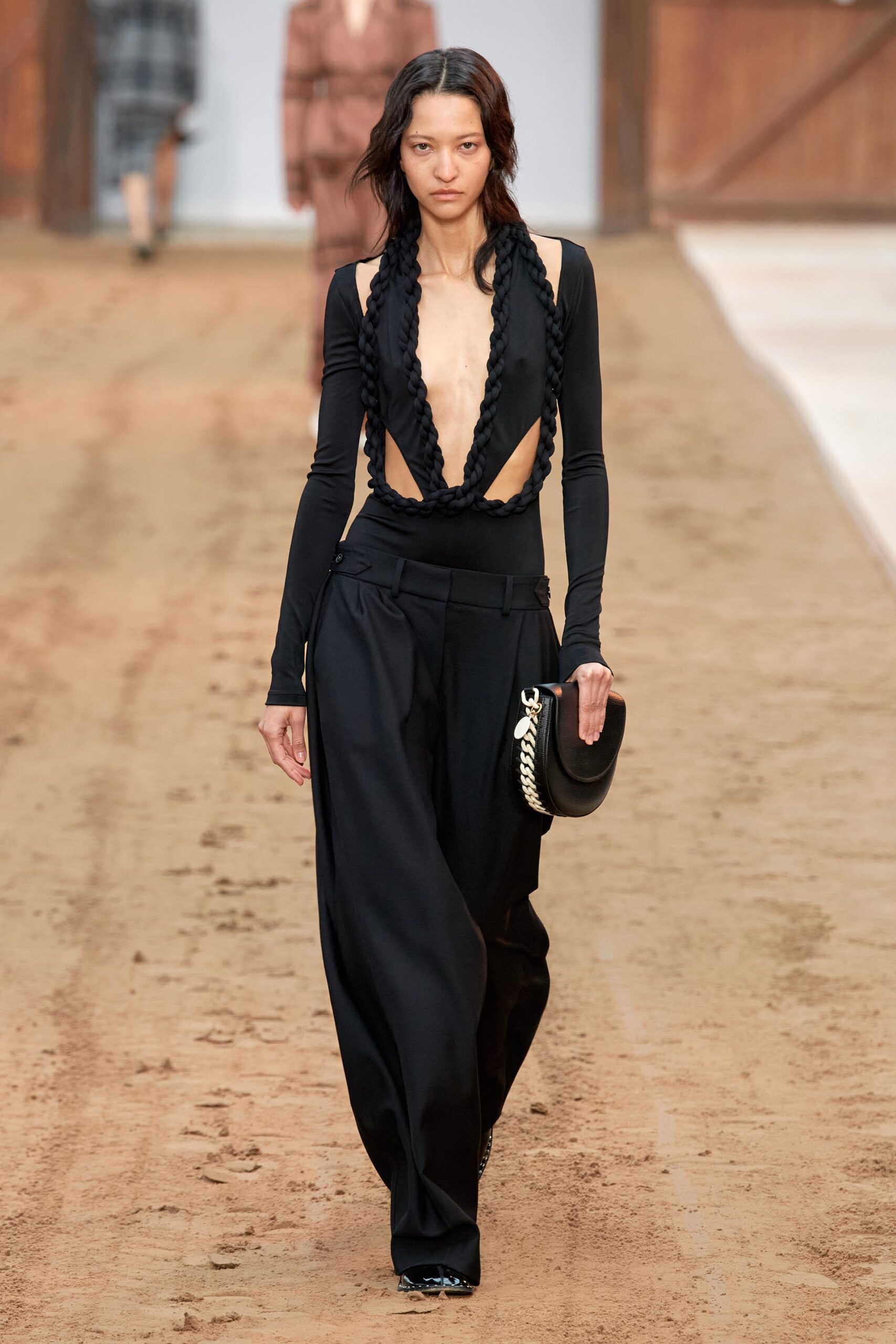 Stella McCartney F/W 23 Look 8