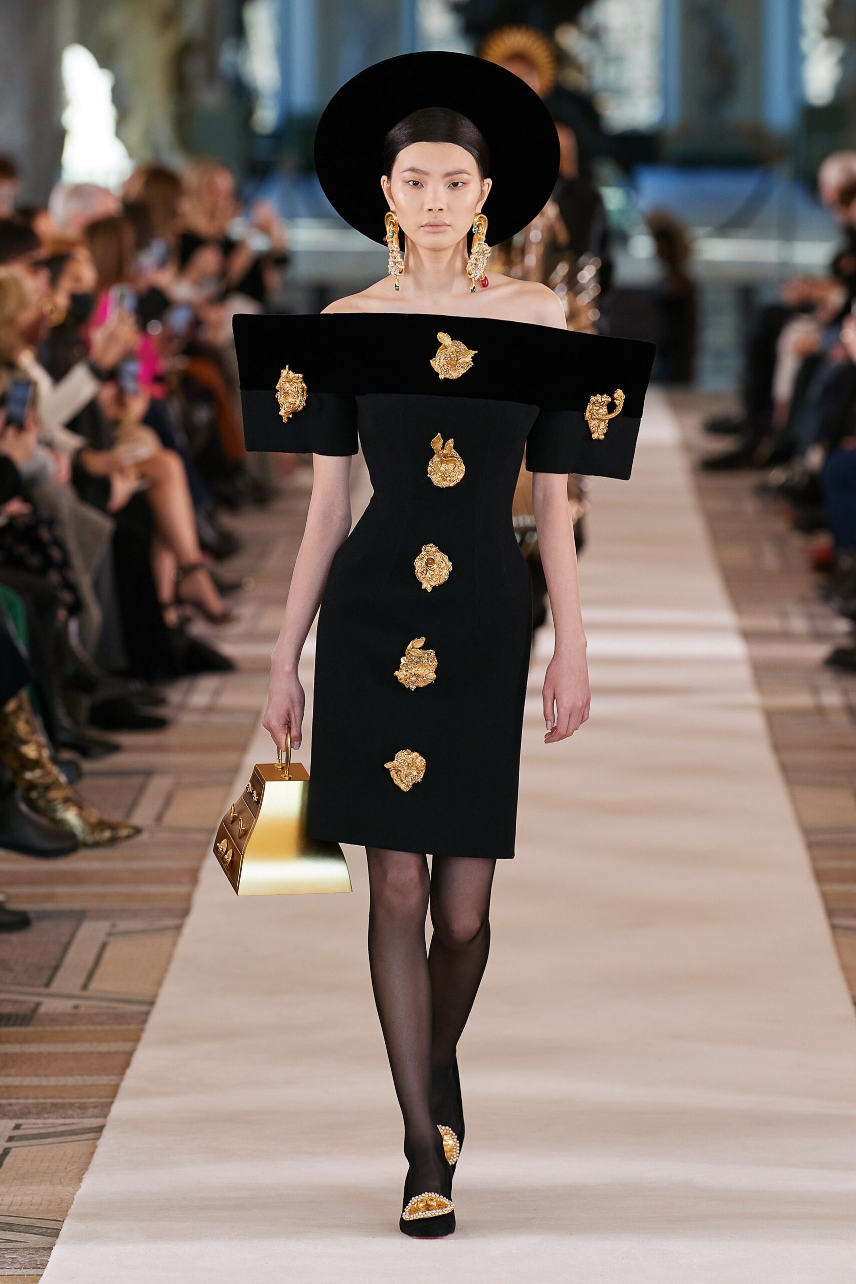 Schiaparelli S/S 22 Couture Look 9