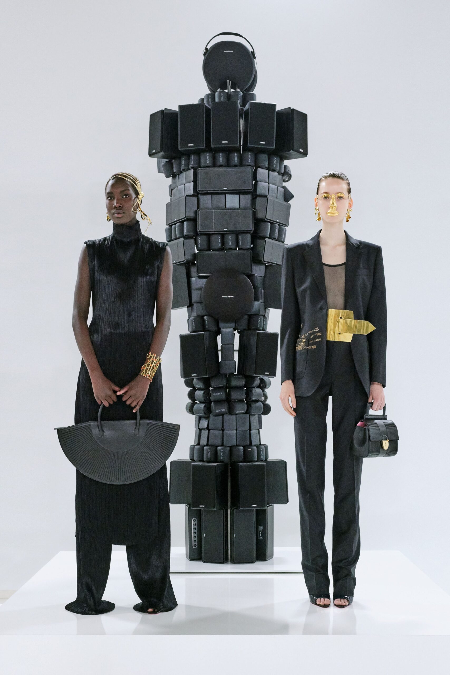 Schiaparelli S/S 20 Look 9