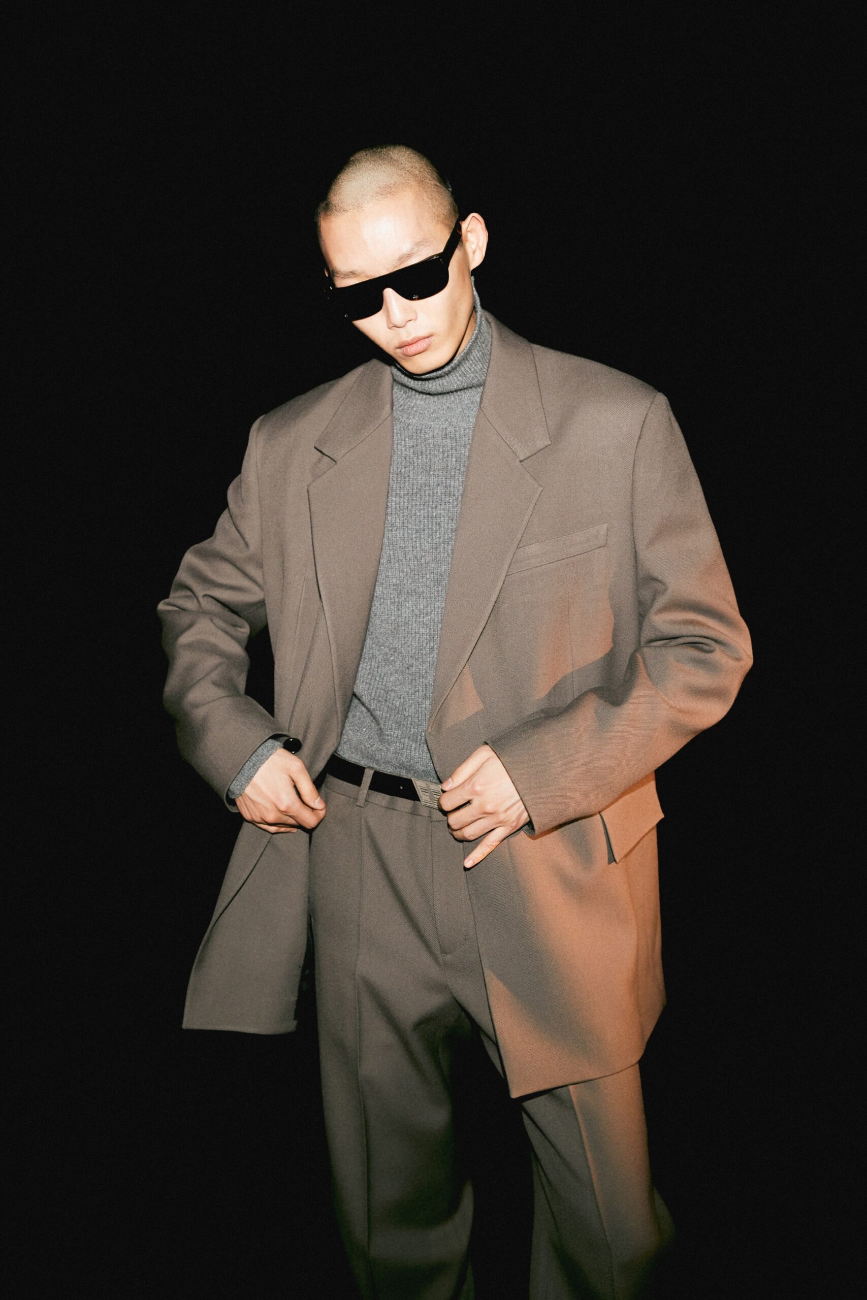 System F/W 22 Look 9