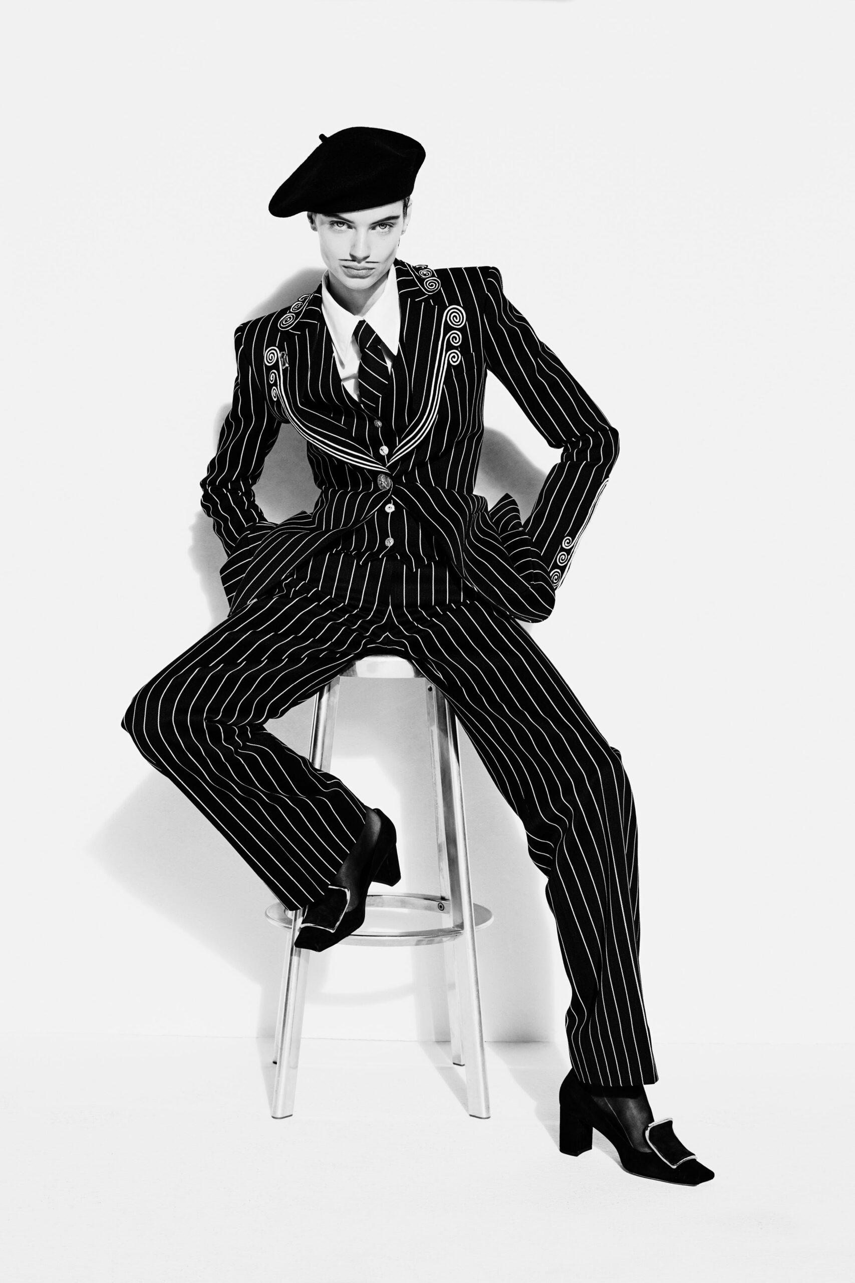 Schiaparelli F/W 22 Look 9