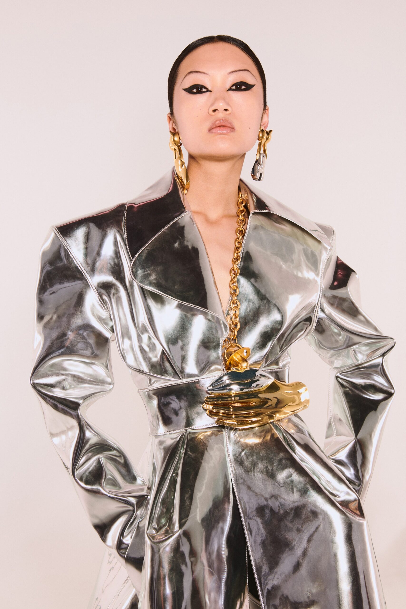 Schiaparelli F/W 21 Couture Look 10